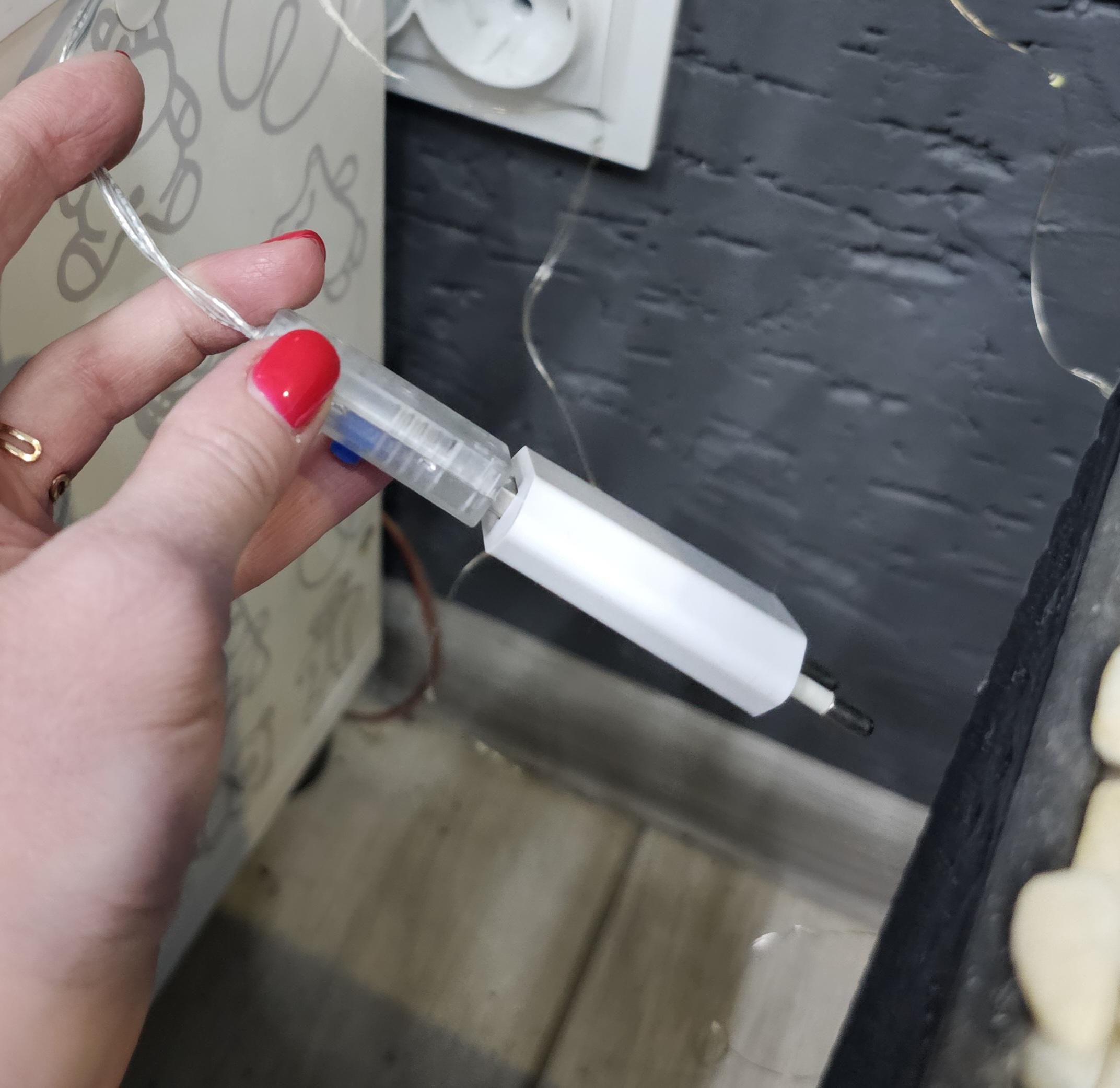 Гірлянда штора світлодіодна проволока Light з пультом 300 Led від Usb 3х3 метри Білий у реальних умовах використання від покупця Дарія.