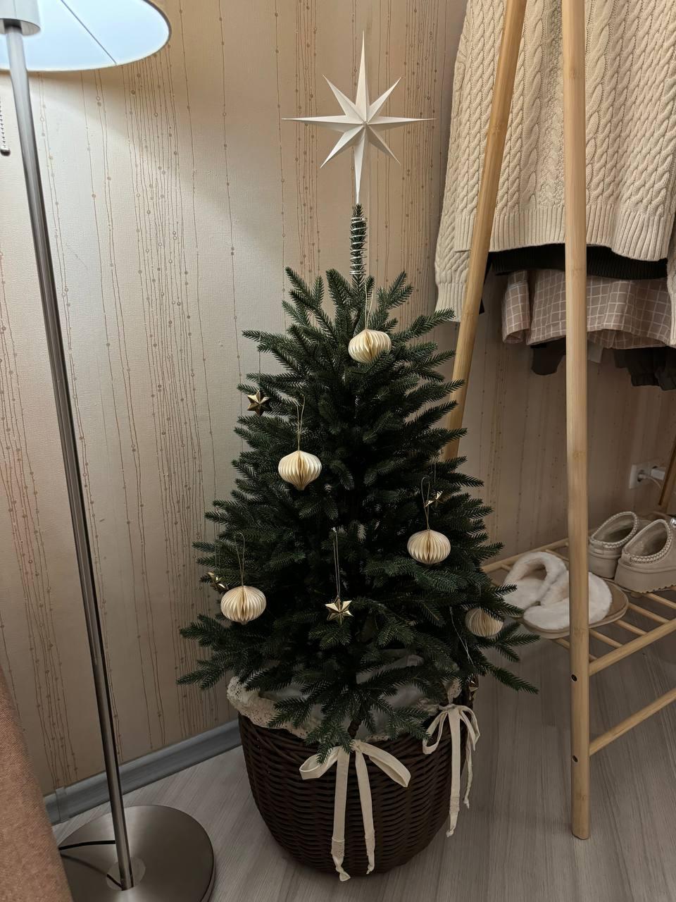 Ялинка штучна лита Смерека Альпійська 90 см у реальних умовах використання від покупця Марія.