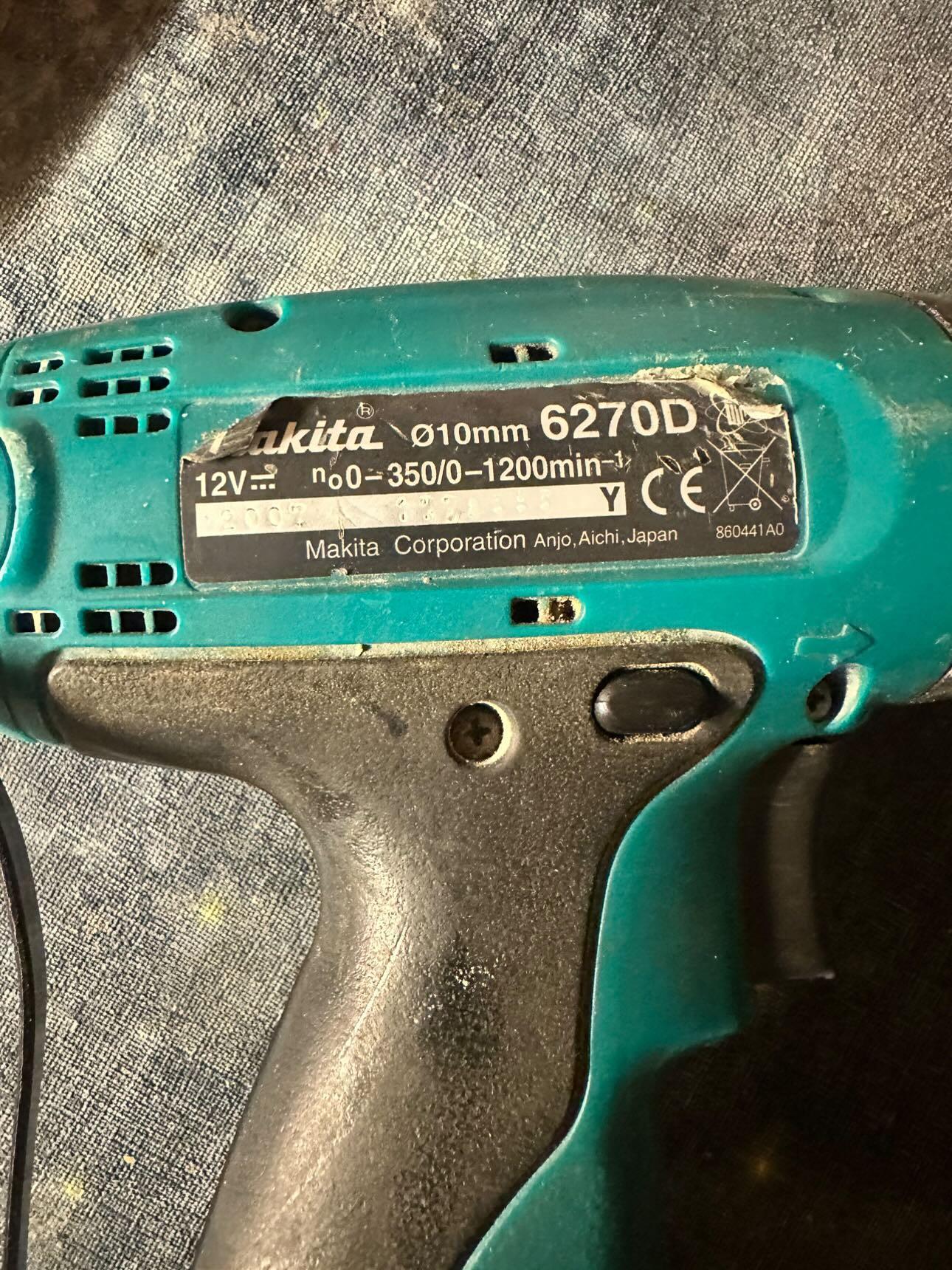 Фото: Акумулятор для шуруповерта Makita 1433 1051D 1,3 Ah 14,4V Ni-Cd Червоний (020632), надіслане користувачем Уляна Акумулятор для шуруповерта Makita 1433 1051D 1,3 Ah 14,4V Ni-Cd Червоний (020632) у реальних умовах використання від користувача Уляна.