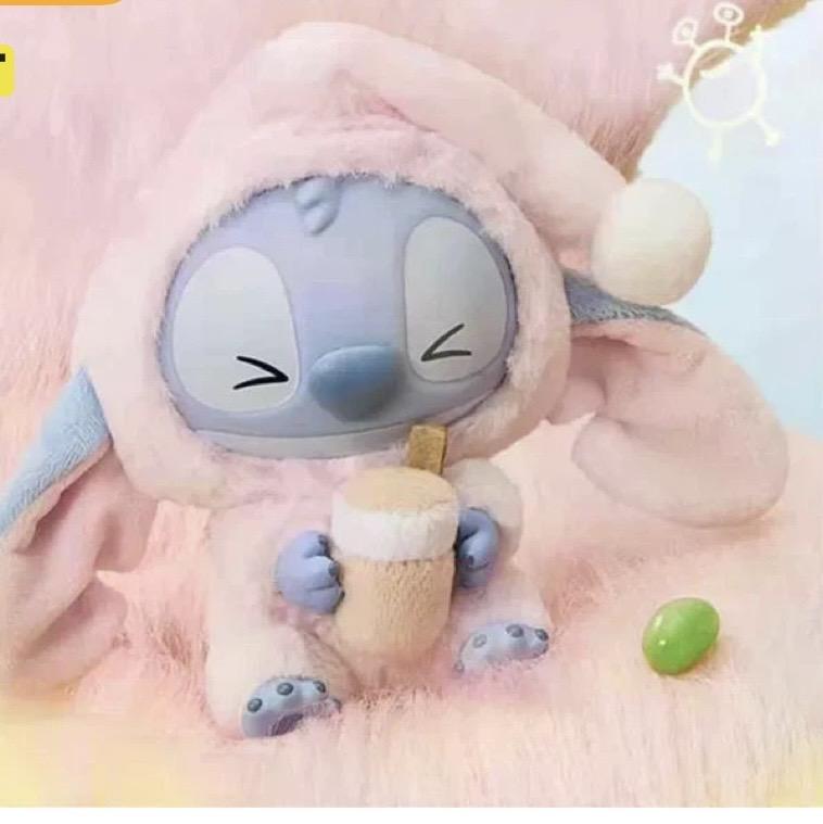 Фото: М’яка колекційна іграшка-сюрприз брелок Стіч, надіслане користувачем Вікторія М’яка колекційна іграшка-сюрприз брелок Стіч у реальних умовах використання від користувача Вікторія.