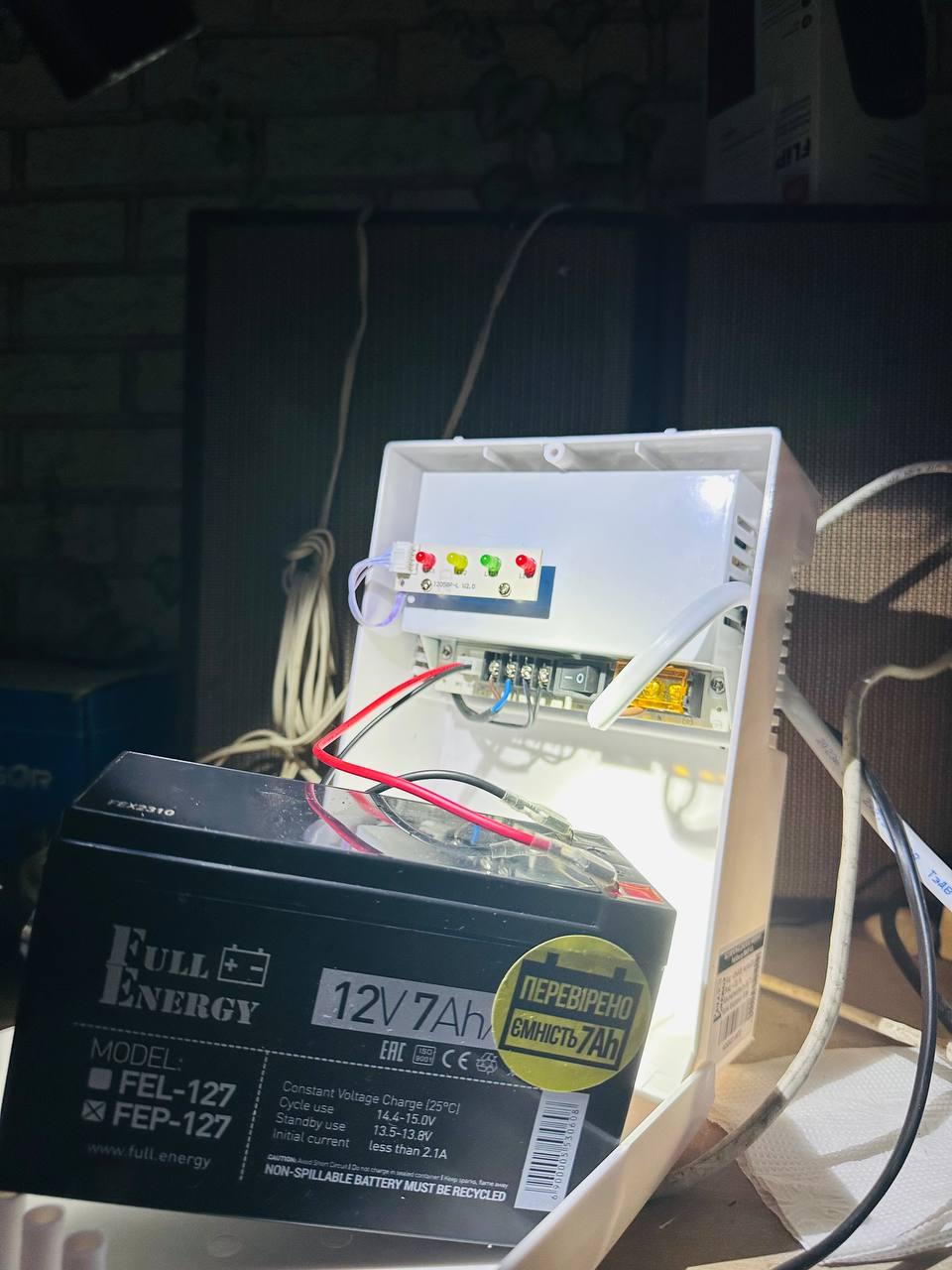 Источник-блок бесперебойного питания Full Energy для видеонаблюдения/сигнализации 5А с аккумулятором в реальных условиях использования от пользователя aleksey.