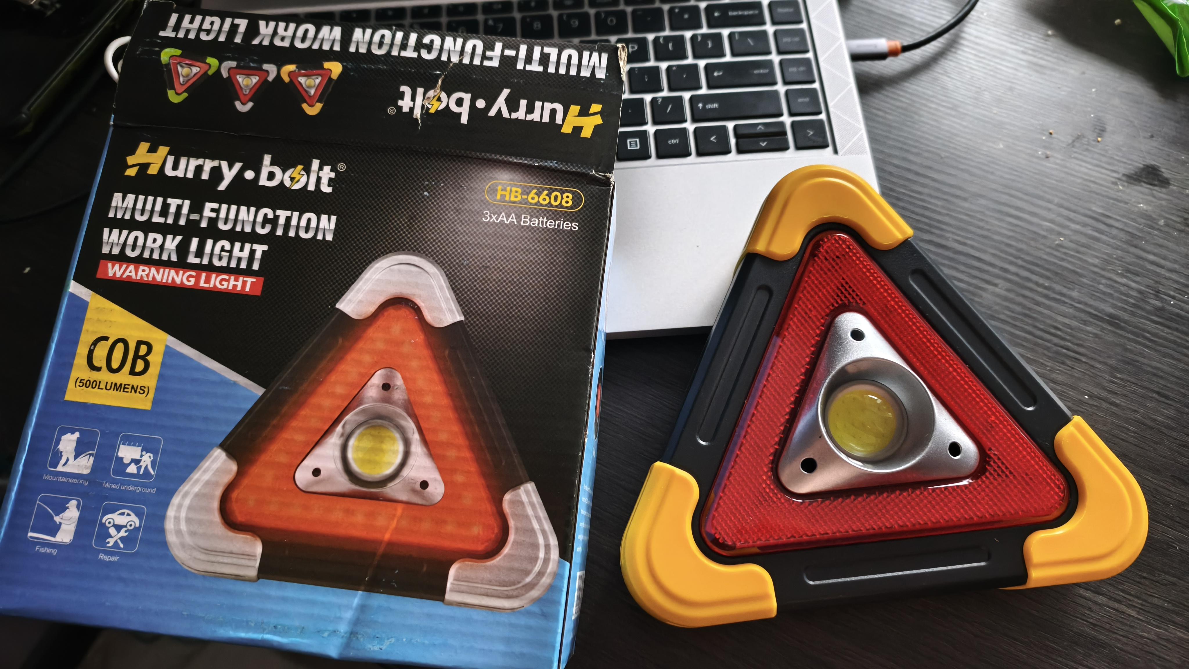 Знак аварійної зупинки 3в1 2000 mAh акумуляторний LED 3x COB із сонячною зарядкою та повербанк для USB заряджання Червоний (a2f64f84) у реальних умовах використання від покупця Олег.