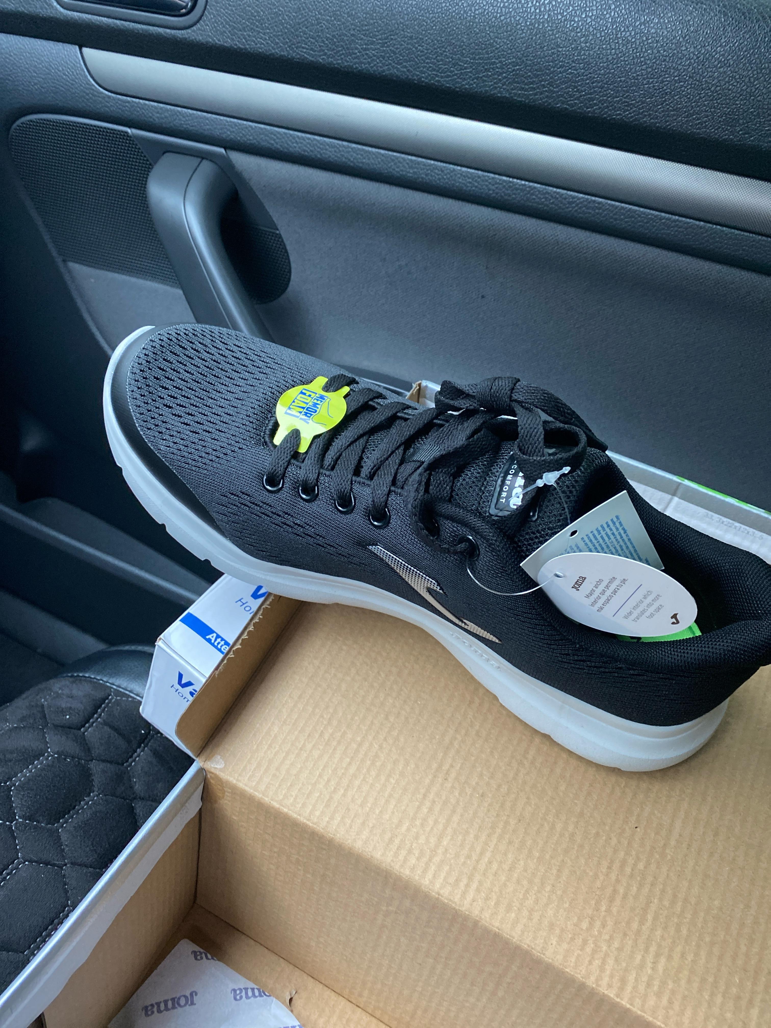 Фото: Кросівки Joma CINFIS2201 C.Infinite 2201 р. 43 Black, надіслане покупцем Богдан Кросівки Joma CINFIS2201 C.Infinite 2201 р. 43 Black у реальних умовах використання від покупця Богдан.