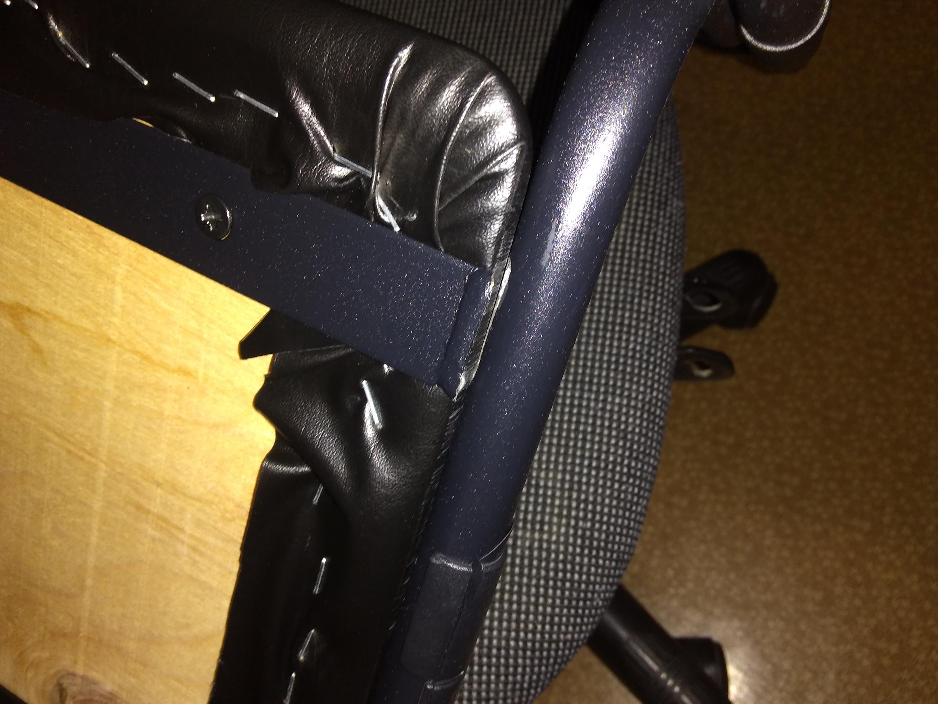 Стул Nowy Styl ASCONA V-CERATA черный в реальных условиях использования от покупателя Олег.