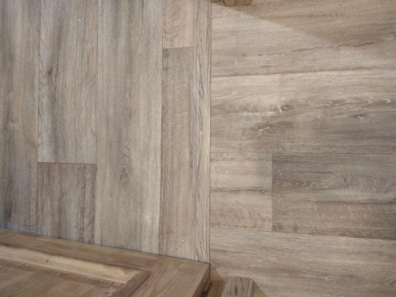 Поріжок алюмінієвий рифлений Лугалпроф 3х40х1800 мм дуб попелястий у реальних умовах використання від покупця Елена Ермакова.