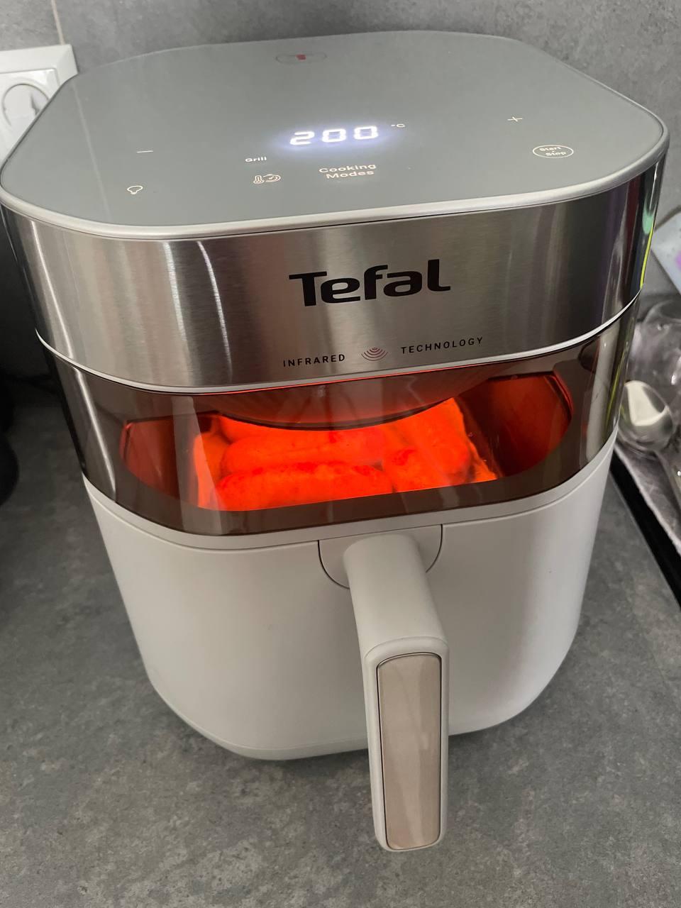 Фото: Мультипіч Tefal Easy Fry Infrared EY831GE0, надіслане користувачем Юлія Самарін Мультипіч Tefal Easy Fry Infrared EY831GE0 у реальних умовах використання від користувача Юлія Самарін.