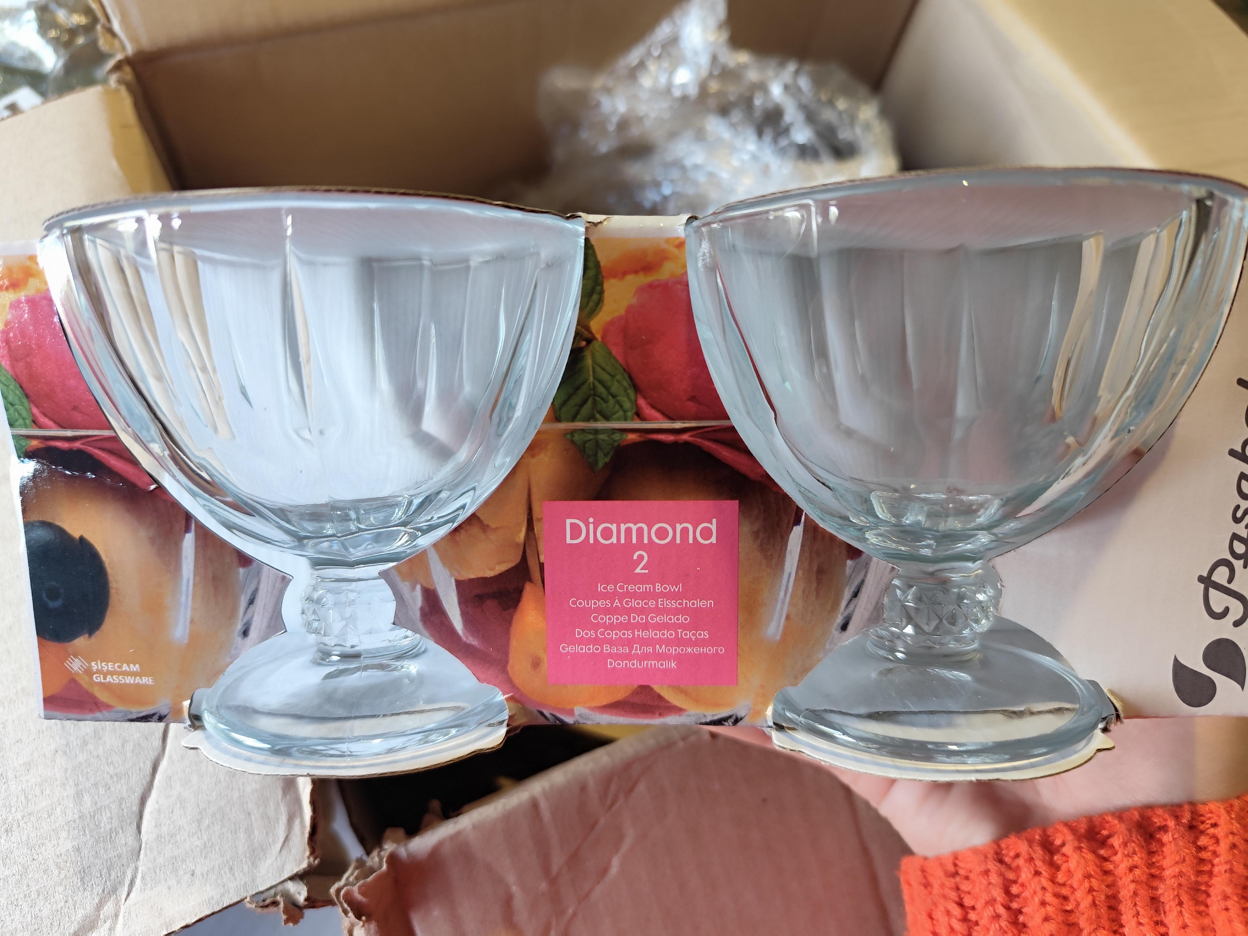 Фото: Набір креманок Pasabahce Diamond 51658-2 280 мл 2 шт. (116008), надіслане покупцем Ксенія Набір креманок Pasabahce Diamond 51658-2 280 мл 2 шт. (116008) у реальних умовах використання від покупця Ксенія.