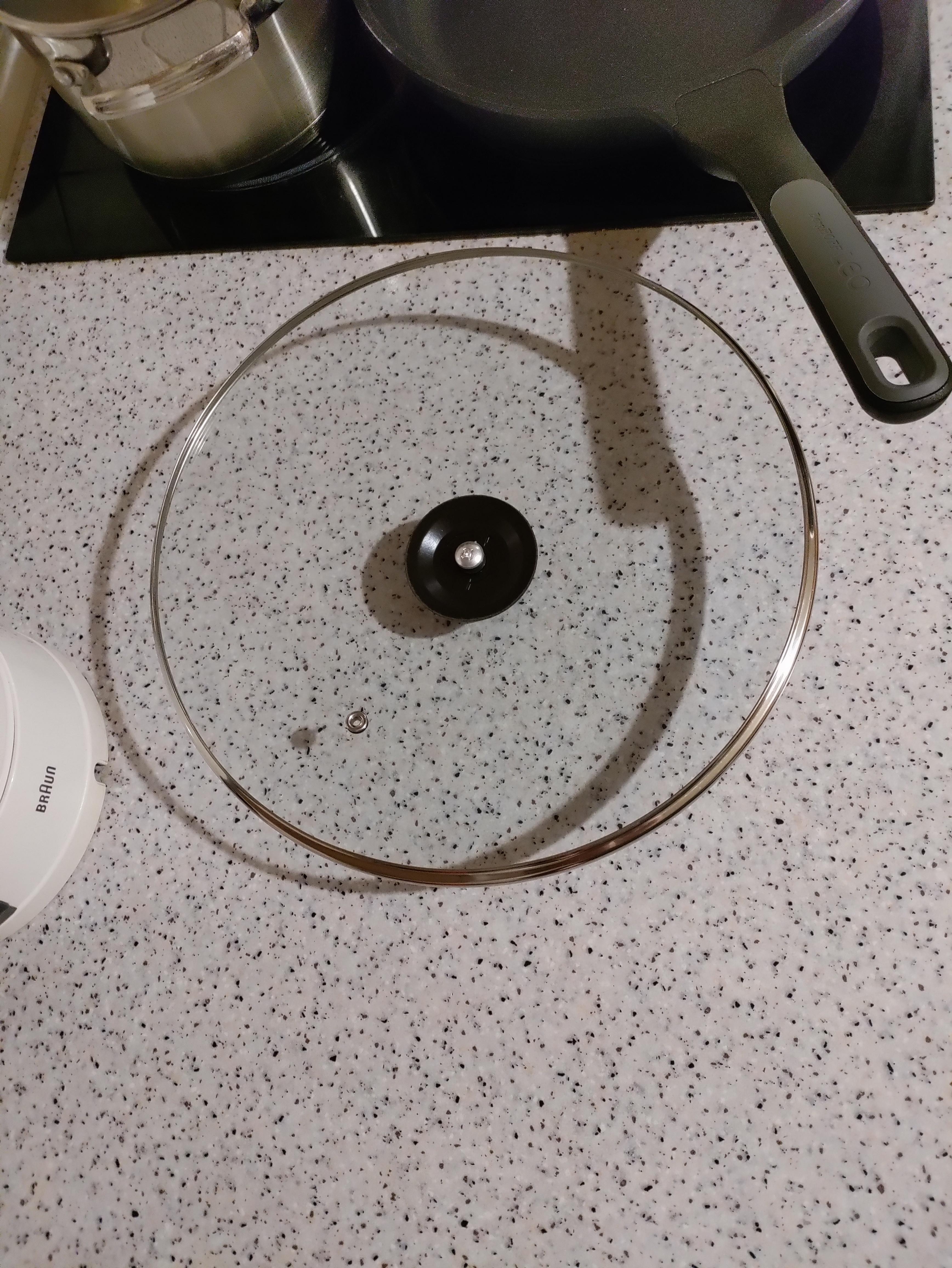 Крышка Vincent 24 см VC-4455-24 в реальных условиях использования от покупателя Максим.