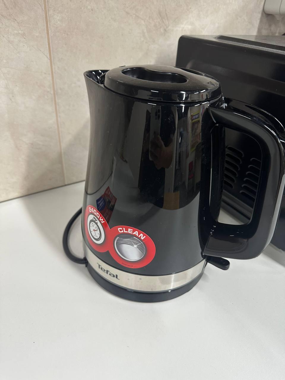 Електрочайник Tefal Delfini KO150F30 у реальних умовах використання від користувача Ольга.