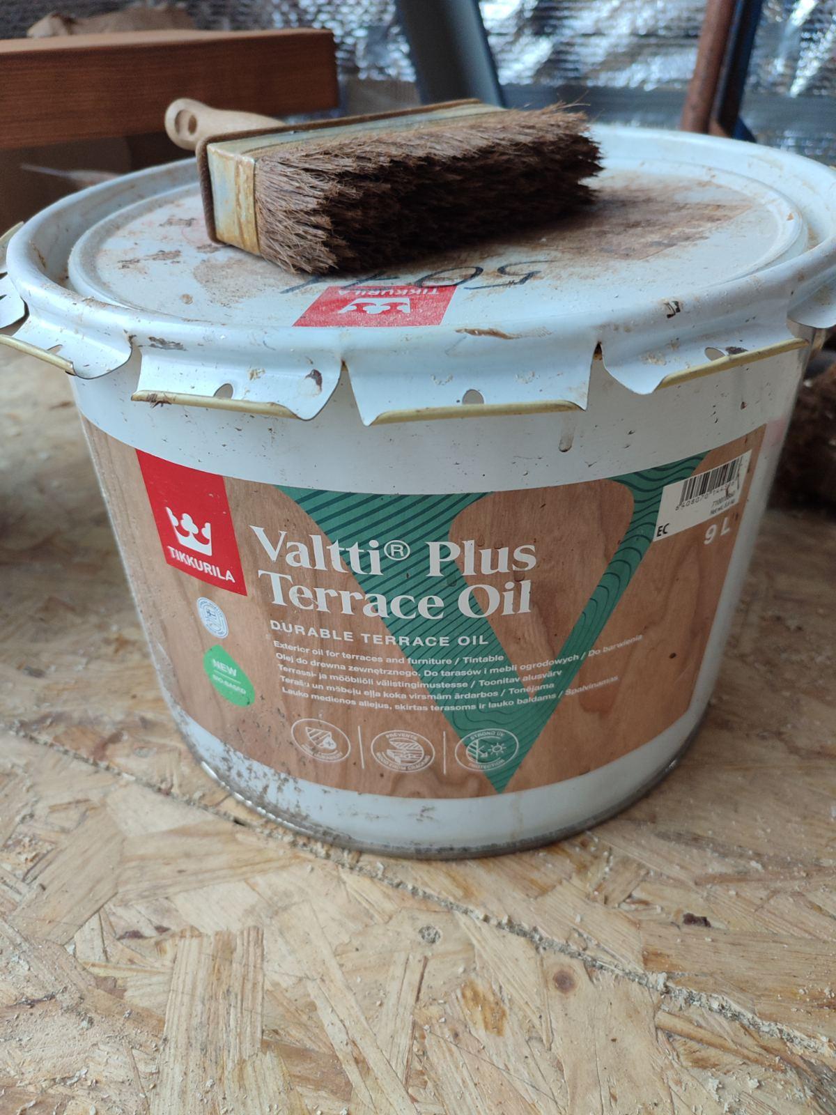 Фото: Олія для деревини TIKKURILA Valtti Plus Terrase Oil 9 л, надіслане користувачем Алексей Олія для деревини TIKKURILA Valtti Plus Terrase Oil 9 л у реальних умовах використання від користувача Алексей.