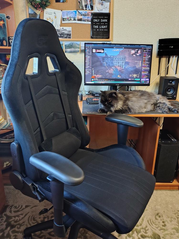 Крісло геймерське GT Racer X-2534-F Fabric Black у реальних умовах використання від користувача Дмитро.