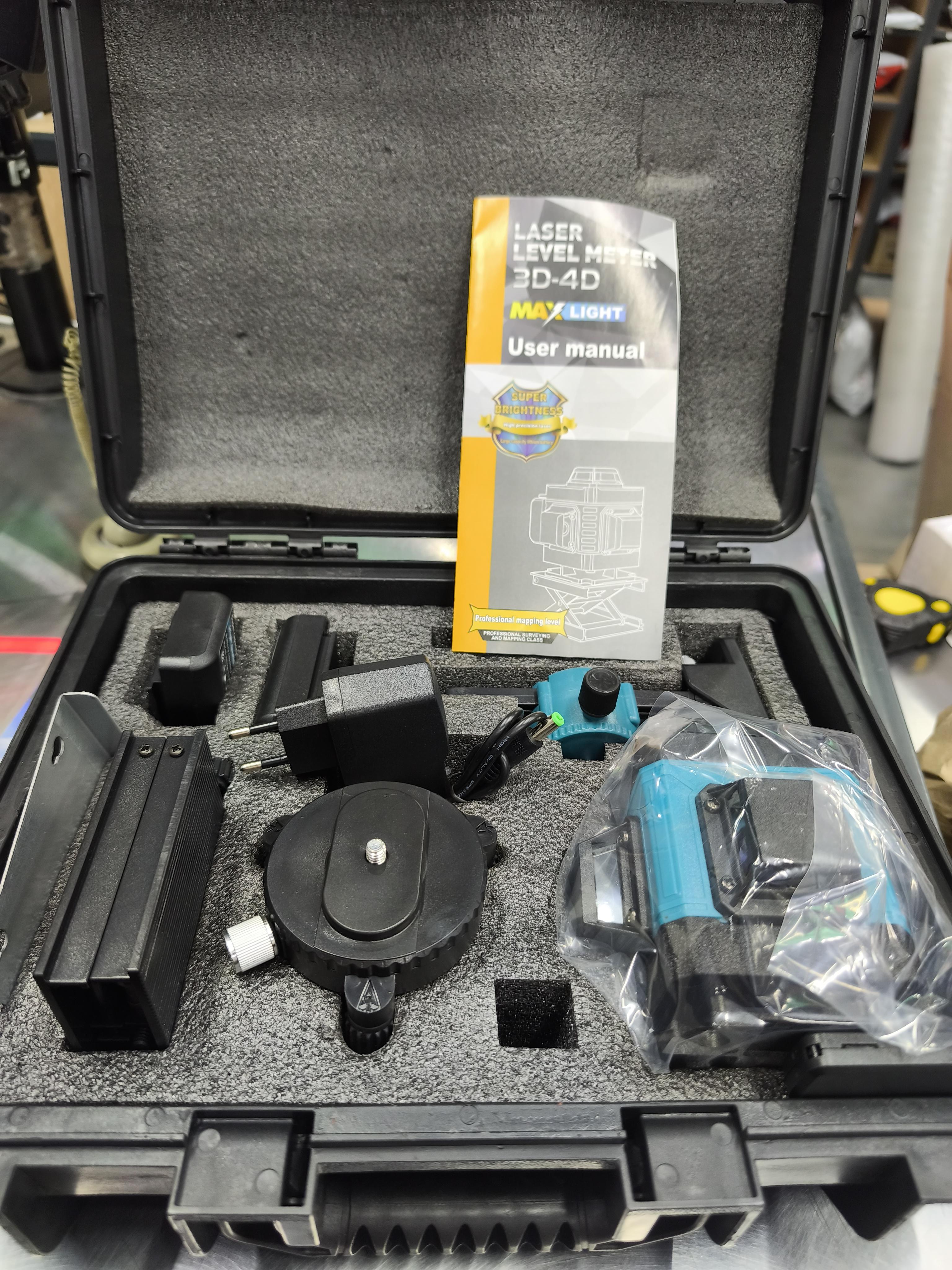 Лазерный нивелир 4D 16-линейный Makita SKR202R 24V 5 Ah с треногой AND 40-4 (10) в реальных условиях использования от покупателя Олег.