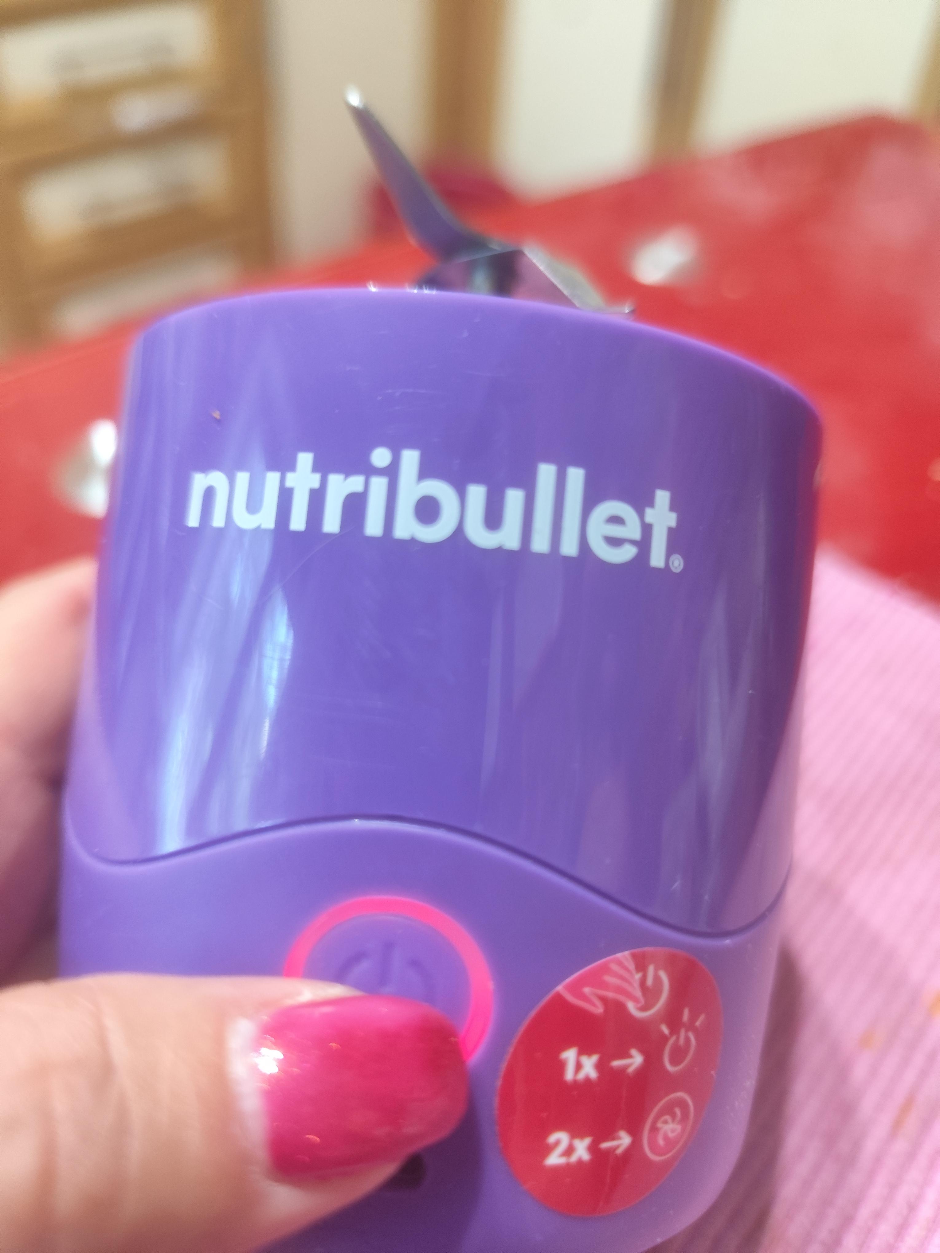 Фитнес-блендер NUTRIBULLET NBP003PU (0C22300097) в реальных условиях использования от покупателя Оксана.