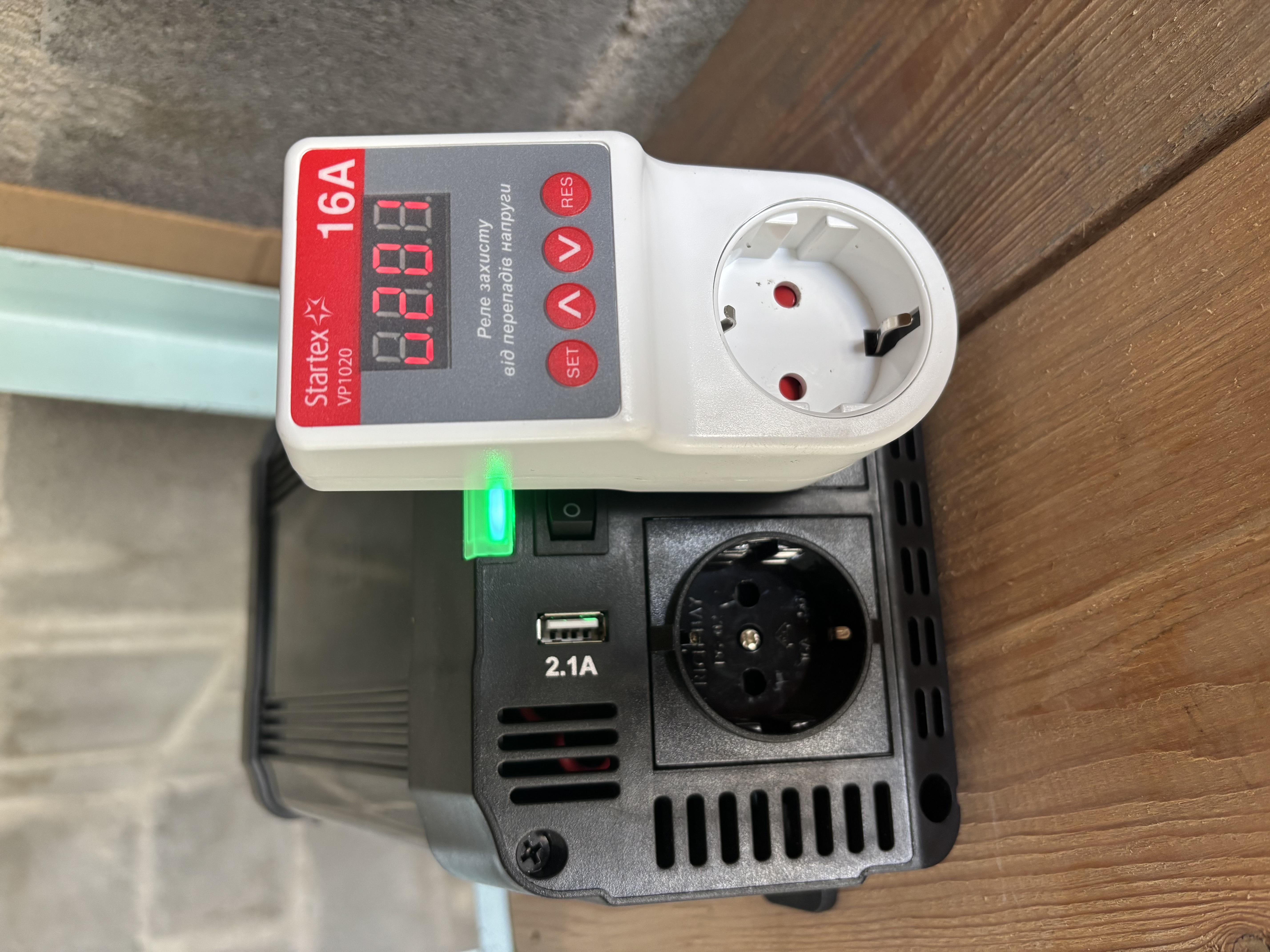 Инвертор автомобильный TECHNAXX TE16 1200W в реальных условиях использования от пользователя Юрій.