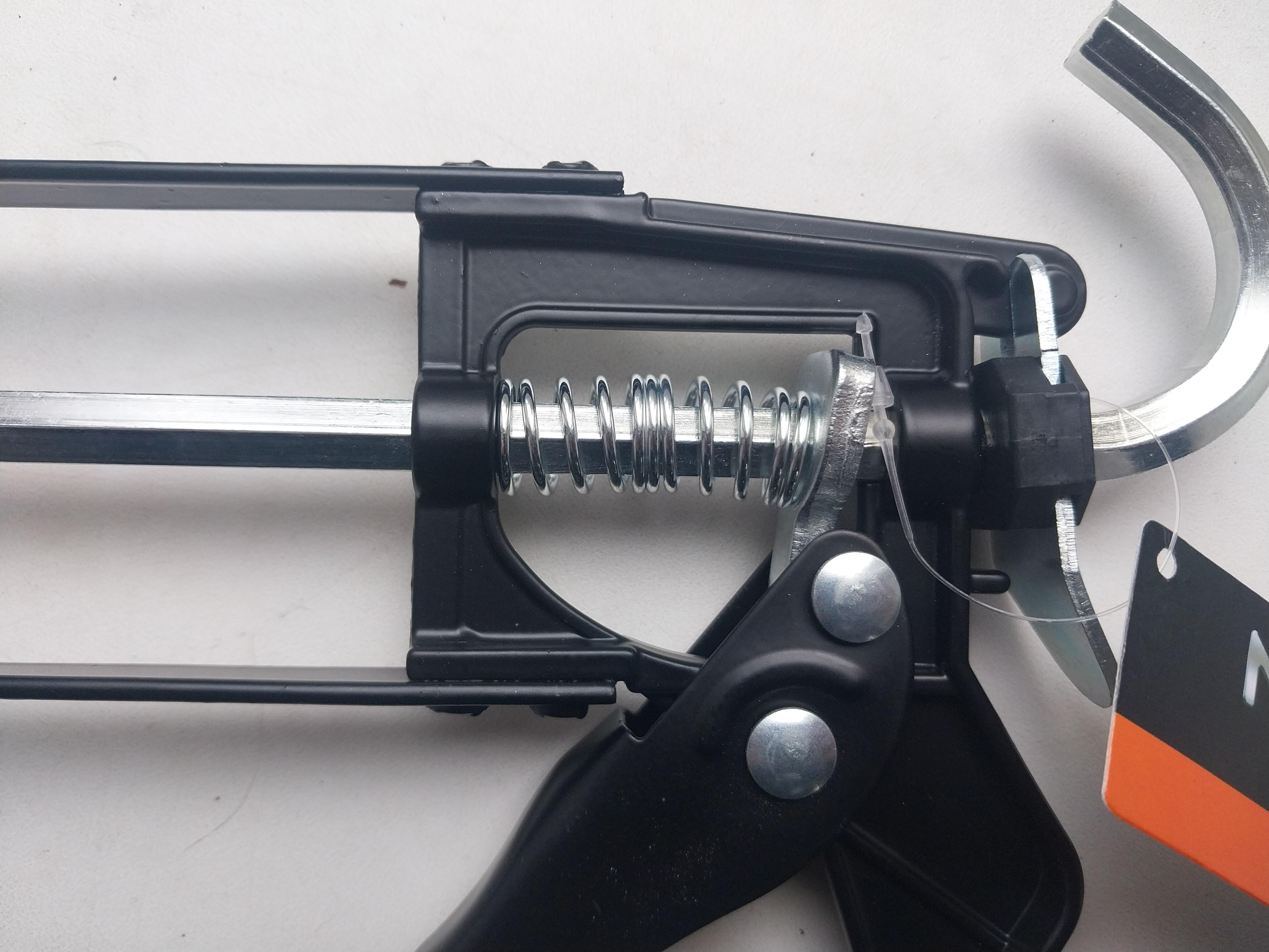 Пистолет для герметика NEO tools 61-001 в реальных условиях использования от покупателя Максим.