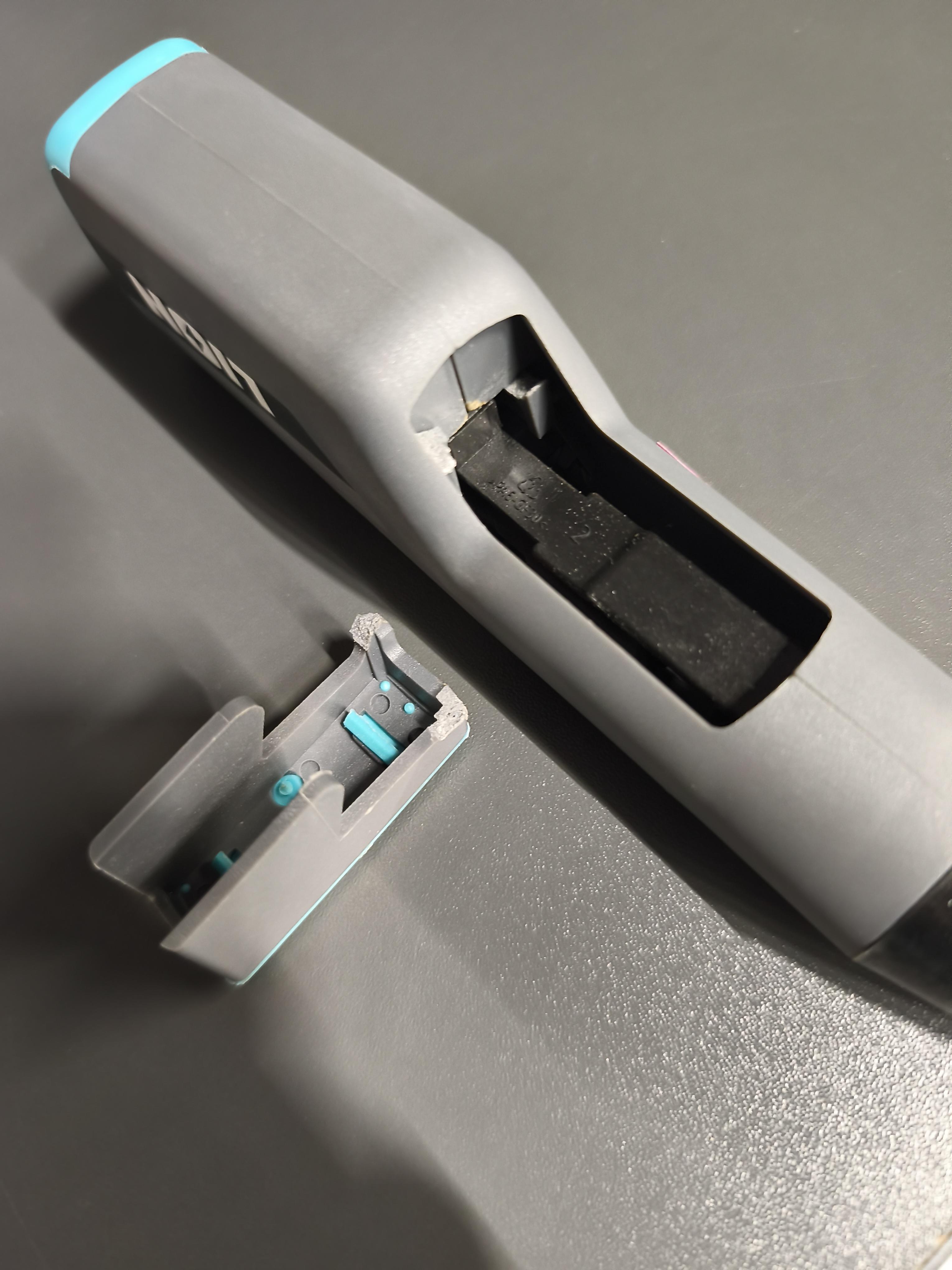 Пістолет клейовий LION BGP1-3.6-7MM BGP1-3.6-7MM у реальних умовах використання від користувача Антон.
