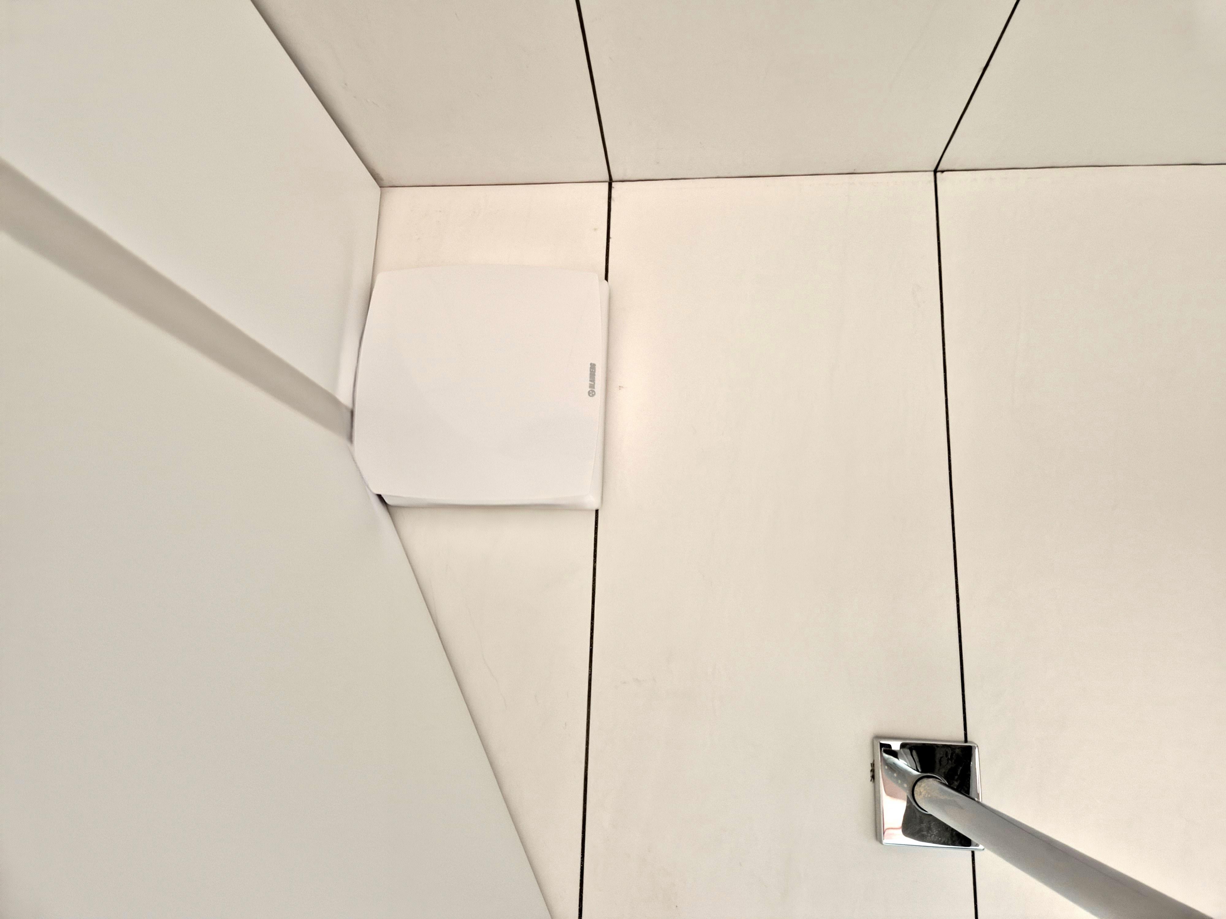 Вытяжной вентилятор Blauberg MOON 100 в реальных условиях использования от пользователя Юрій.