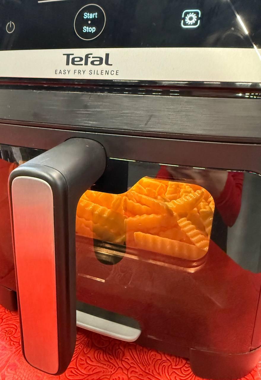 Мультипечь Tefal Easy Fry Silence EY8468E0 в реальных условиях использования от пользователя Марта Яремчук.