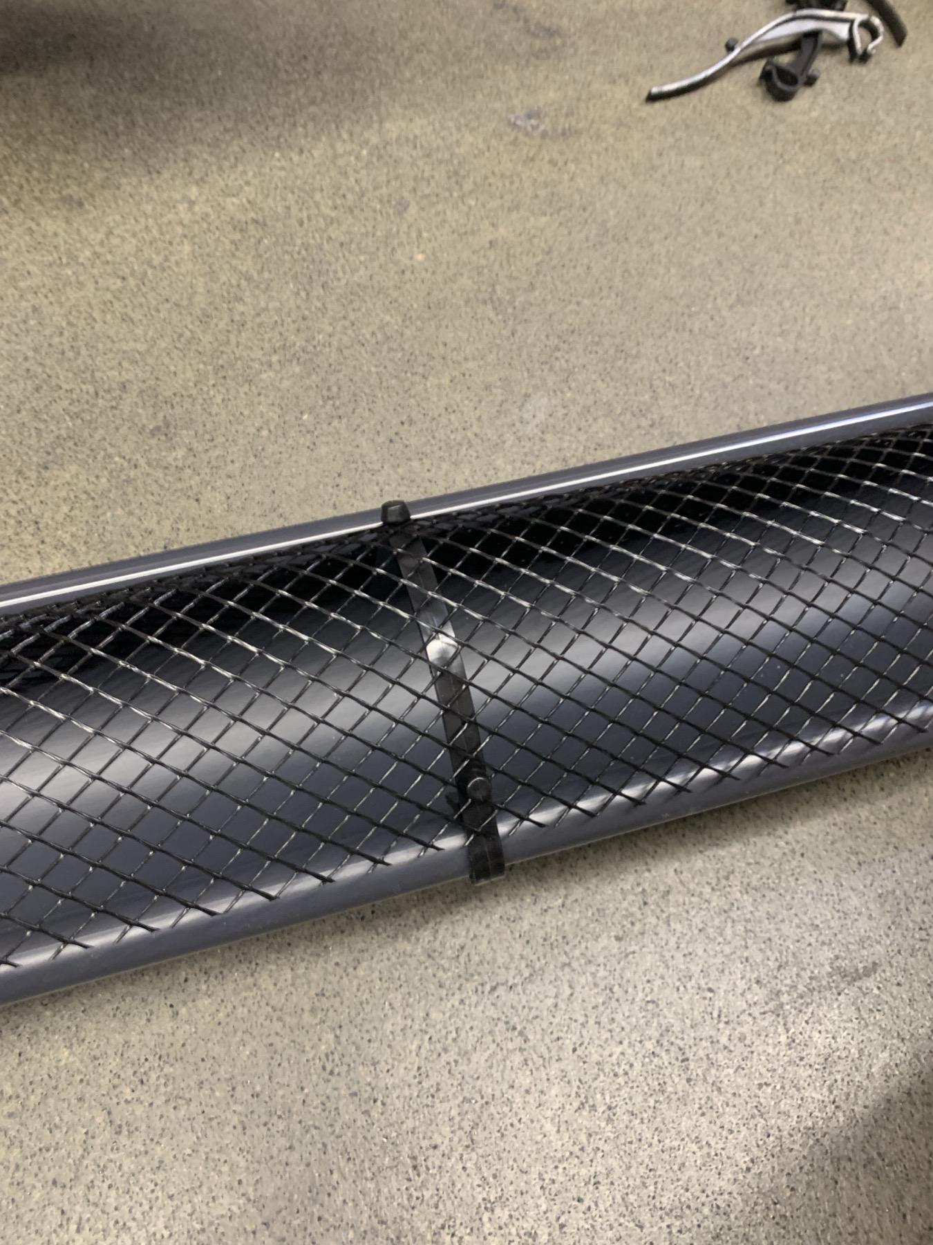 Сітка захисна для водостічної ринви Chomik 6 м + 8 кліпс чорний у реальних умовах використання від користувача Александр.