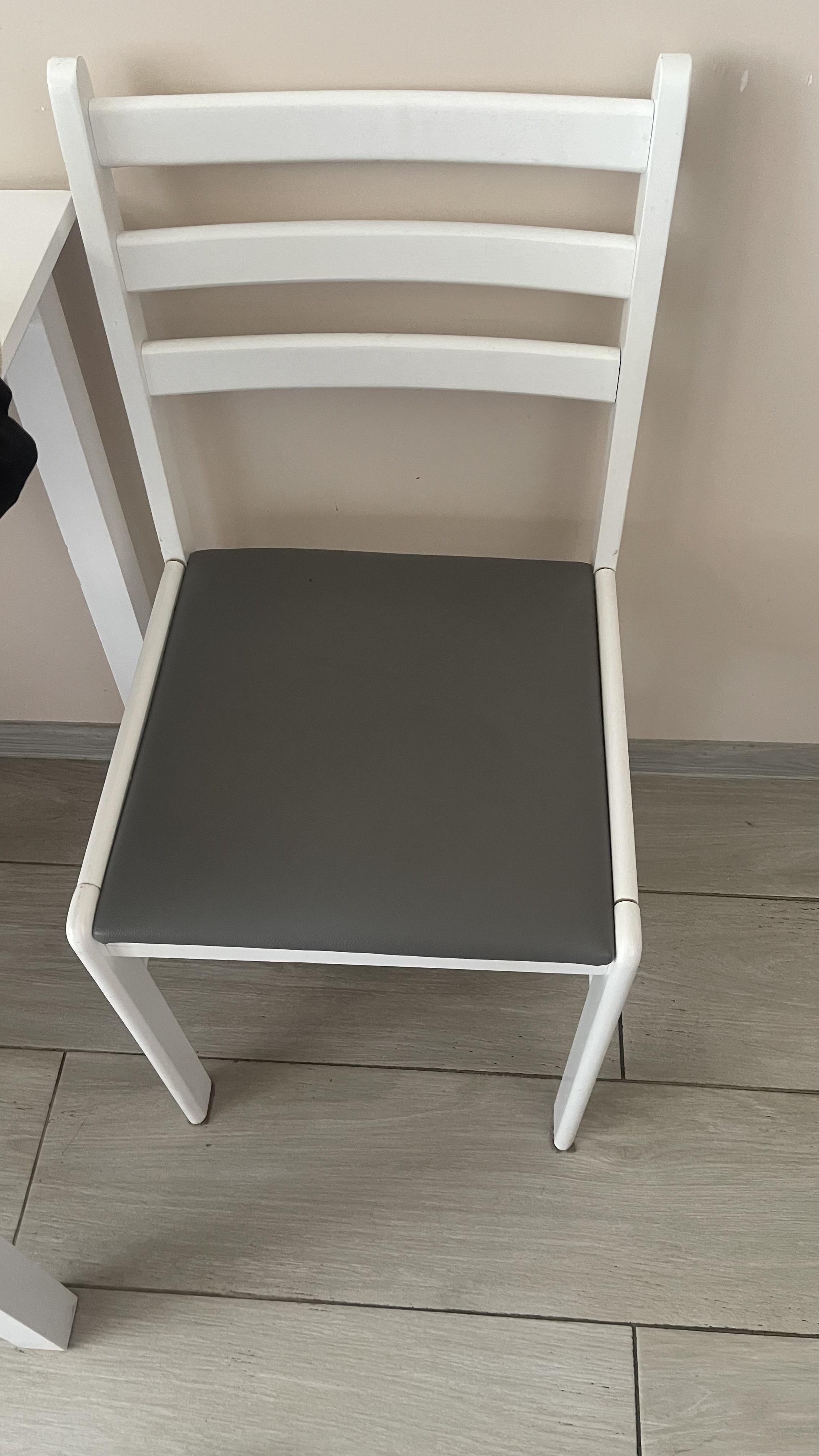 Фото: Комплект стол и стул Мікс Меблі Джерси белый 1100x700x740мм белый/венге, отправлено пользователем Анастасия Комплект стол и стул Мікс Меблі Джерси белый 1100x700x740мм белый/венге в реальных условиях использования от пользователя Анастасия.