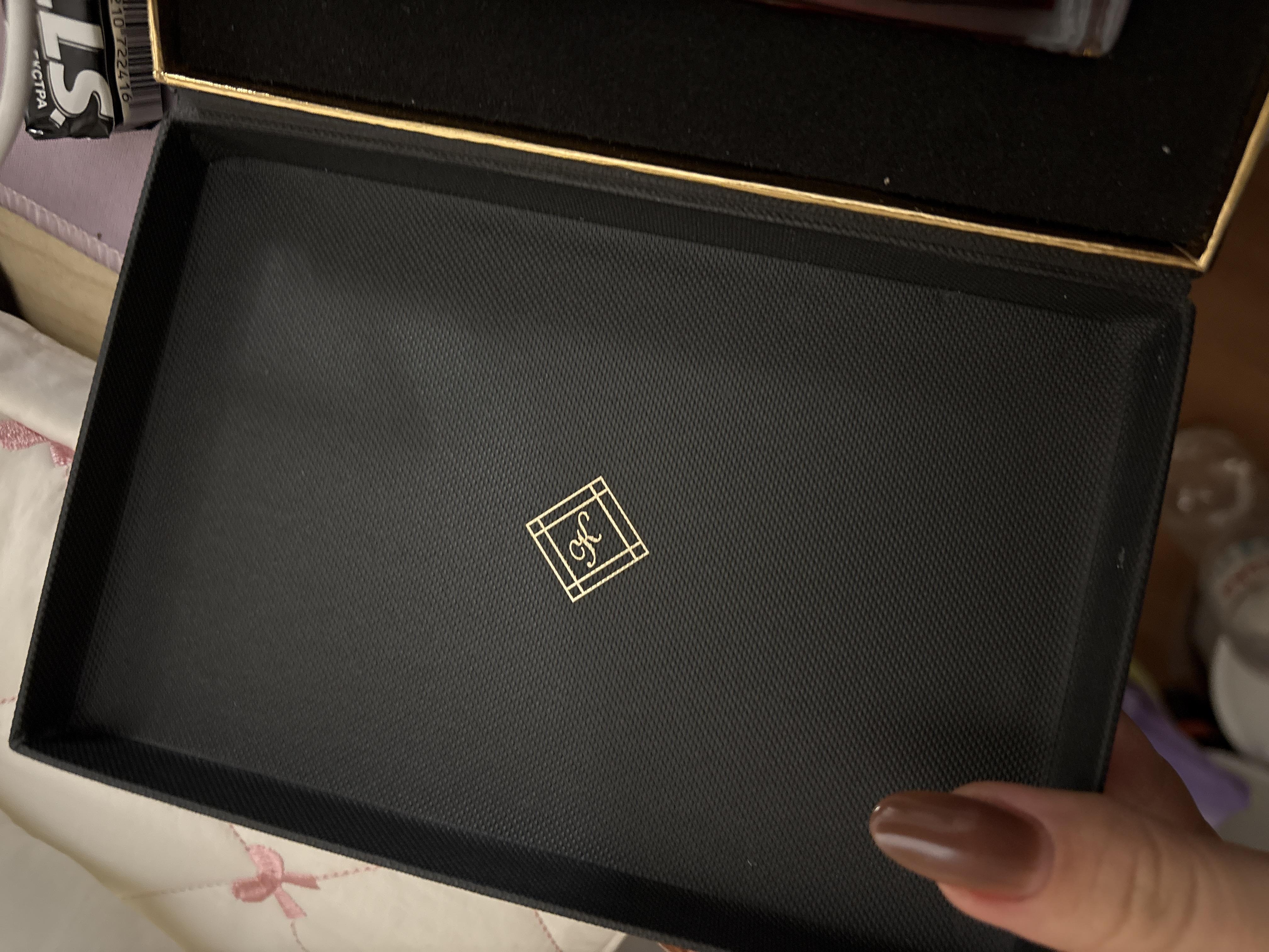 Фото: Парфюмированная вода Kilian Paris Rolling In Love 50 мл (3700550218418), отправлено пользователем Аліна Парфюмированная вода Kilian Paris Rolling In Love 50 мл (3700550218418) в реальных условиях использования от пользователя Аліна.