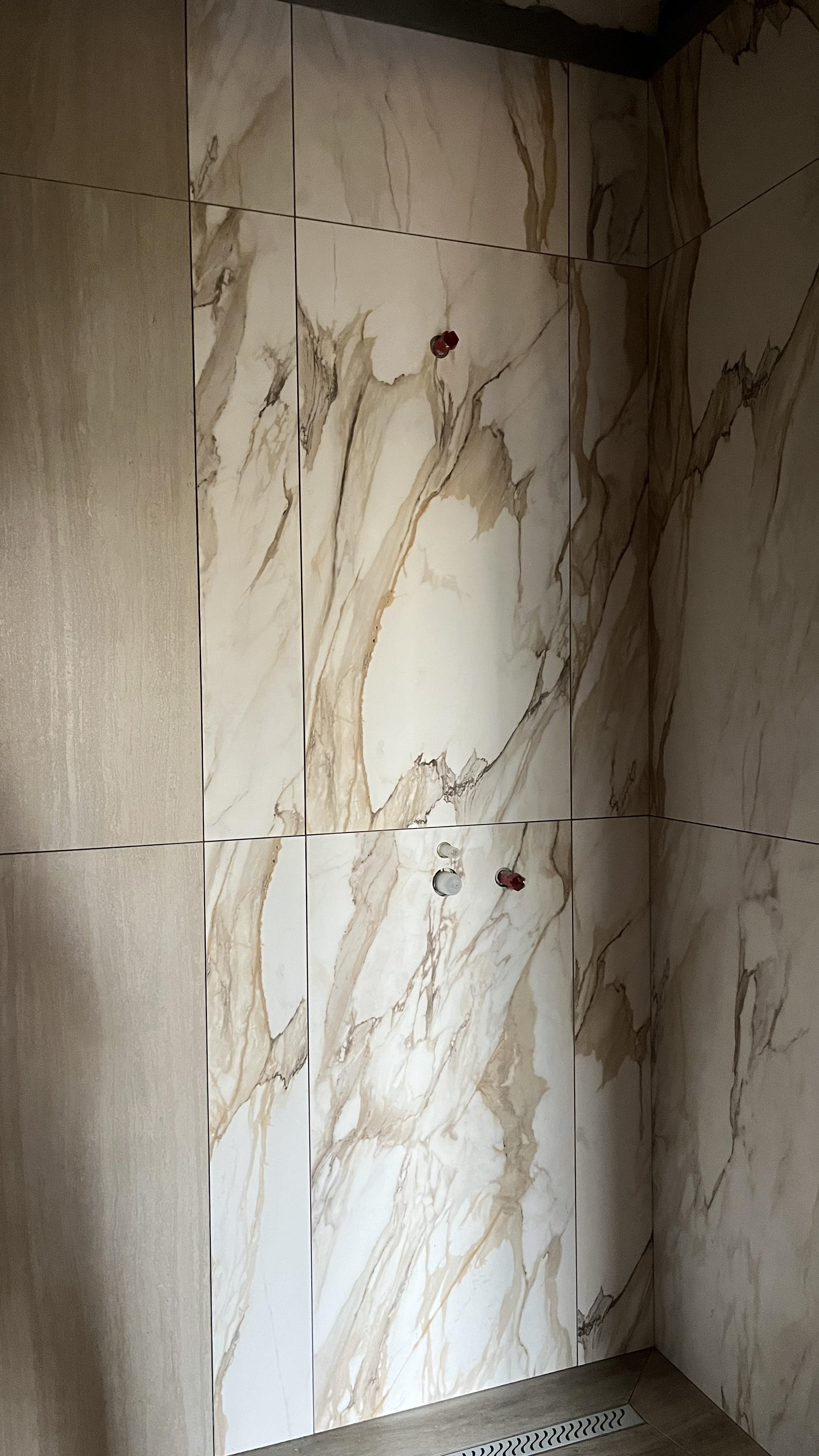 Фото: Плитка Allore Group Travertine Ivory F P R Mat 60x120 см, отправлено пользователем Юлія Плитка Allore Group Travertine Ivory F P R Mat 60x120 см в реальных условиях использования от пользователя Юлія.