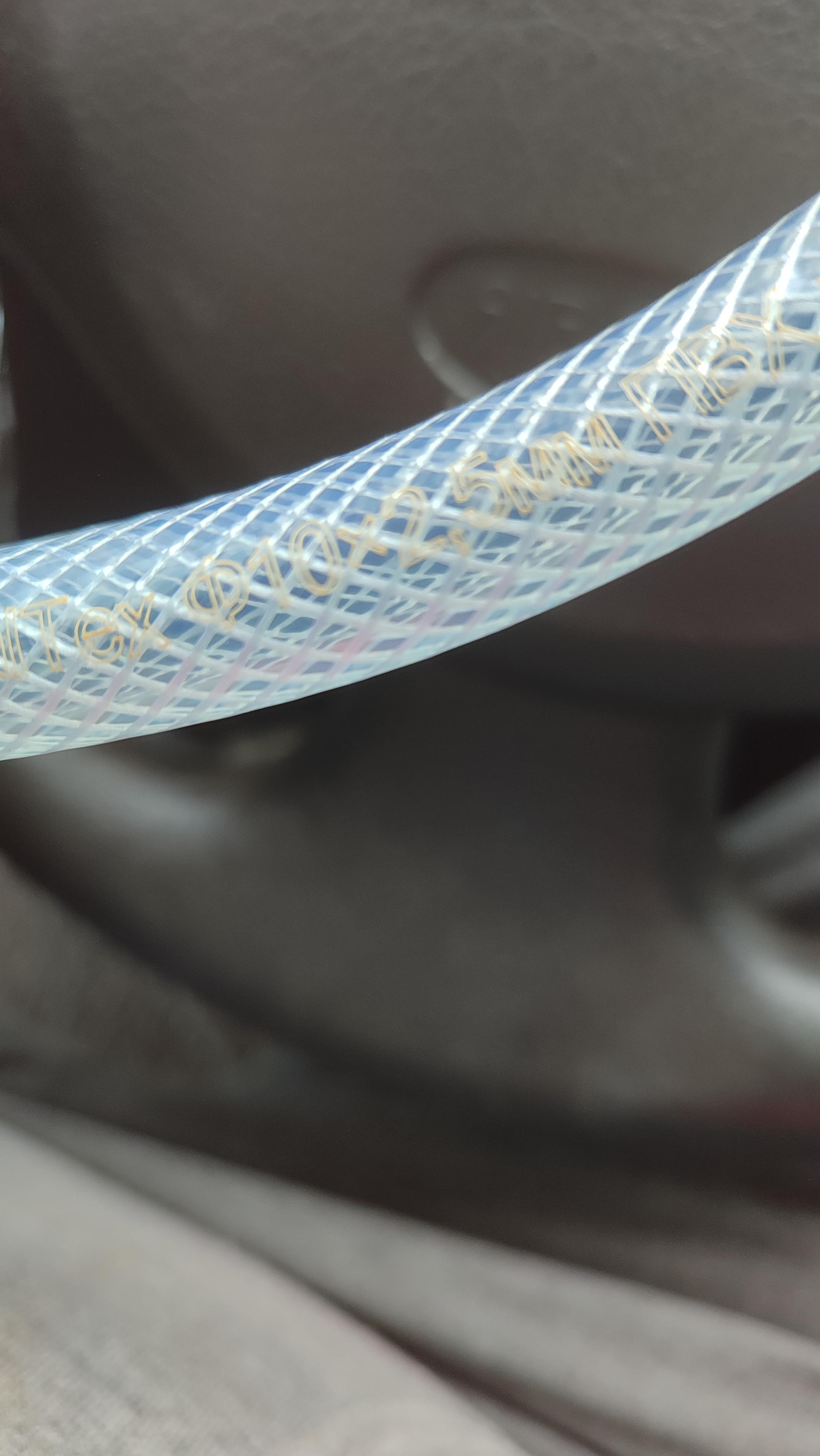 Шланг ПВХ армований Crystal-Symmer харчовий 12x2,5 мм 10 м (395) у реальних умовах використання від покупця Леонид.