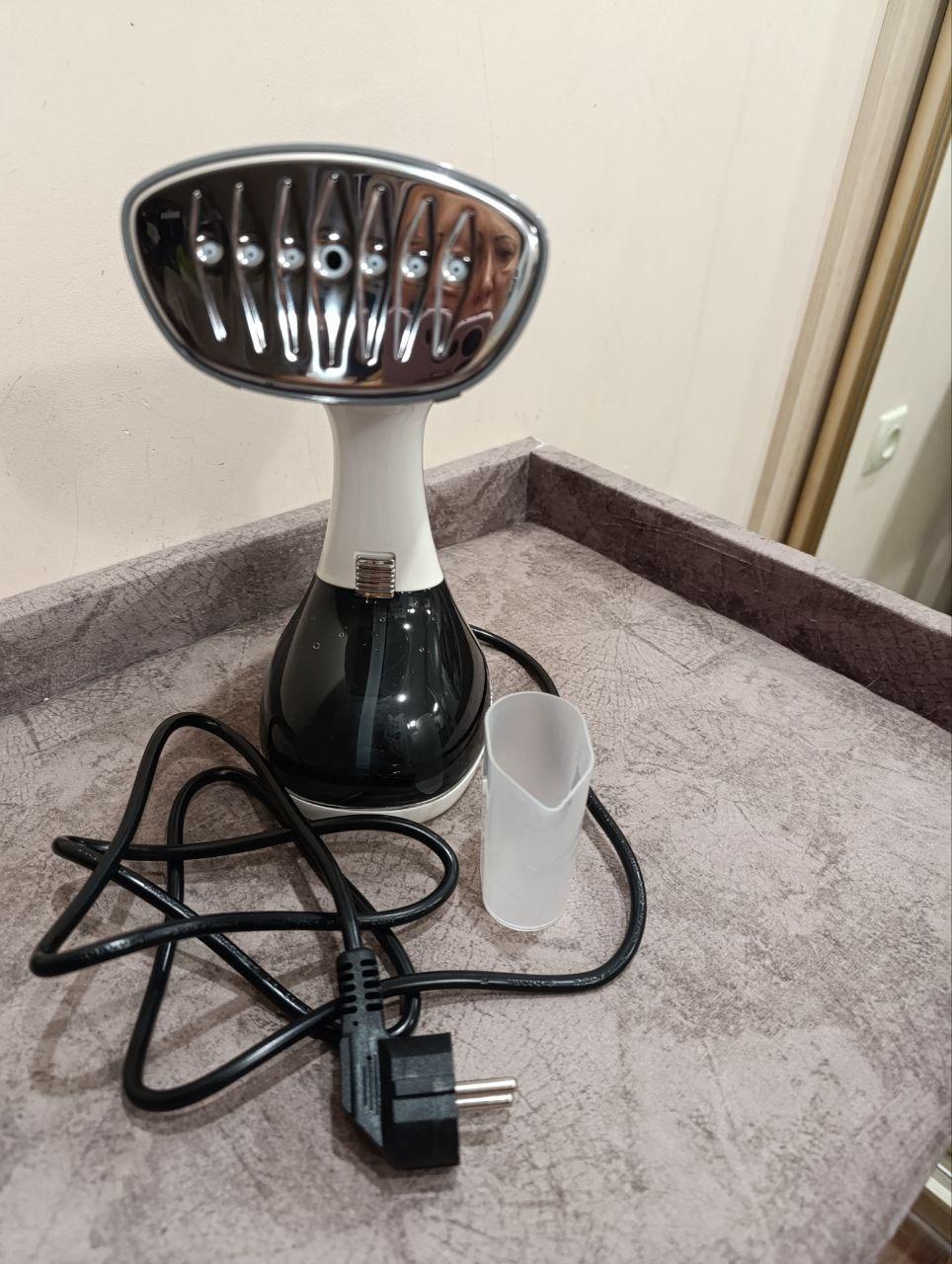 Відпарювач ручний Zepline ZP-210 вертикальний для одягу та штор у реальних умовах використання від покупця Руденко.