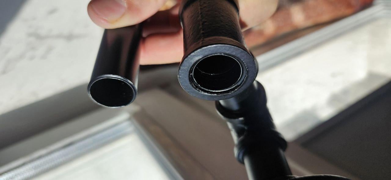 Труба мебельная DC L-50 мм d-19 мм черный в реальных условиях использования от покупателя Андрій Дмитрів.