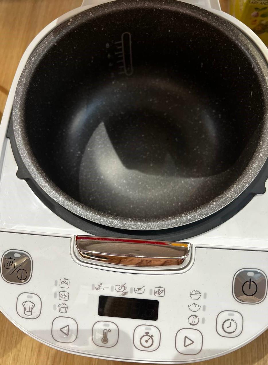 Фото: Мультиварка Moulinex Simply Cook Plus MK622132, надіслане користувачем Тетяна Шкрум Мультиварка Moulinex Simply Cook Plus MK622132 у реальних умовах використання від користувача Тетяна Шкрум.