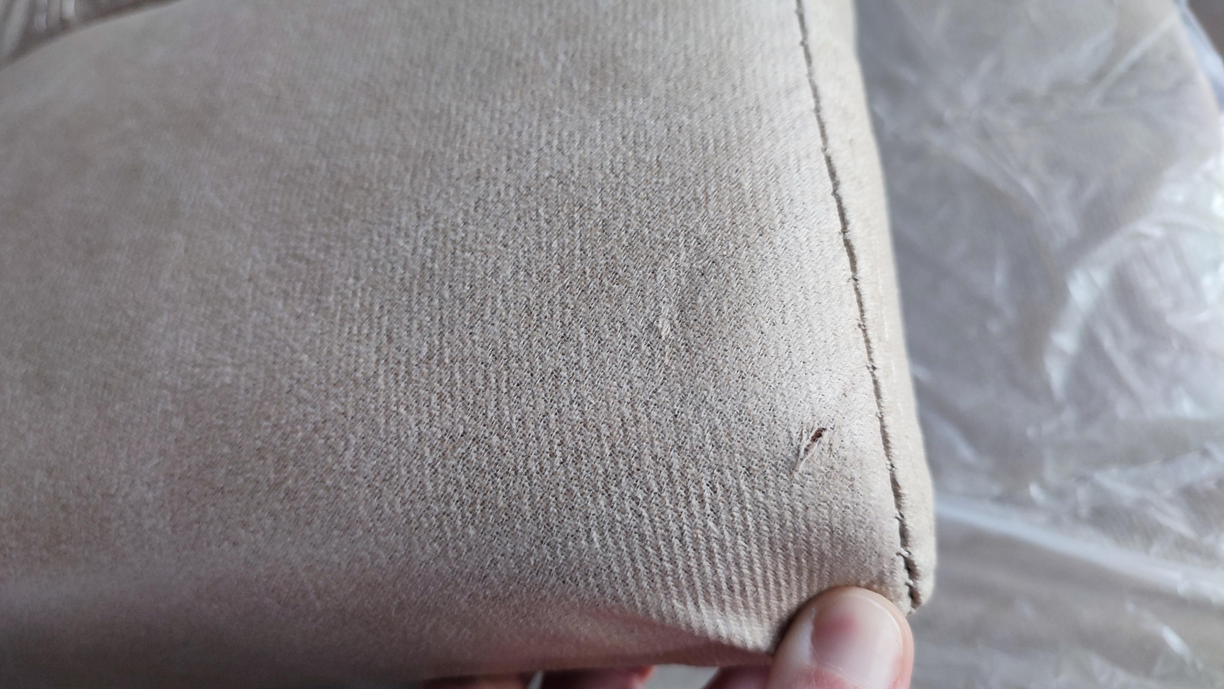 Кресло офисное GT Racer B-4011B Beige в реальных условиях использования от пользователя Марія.