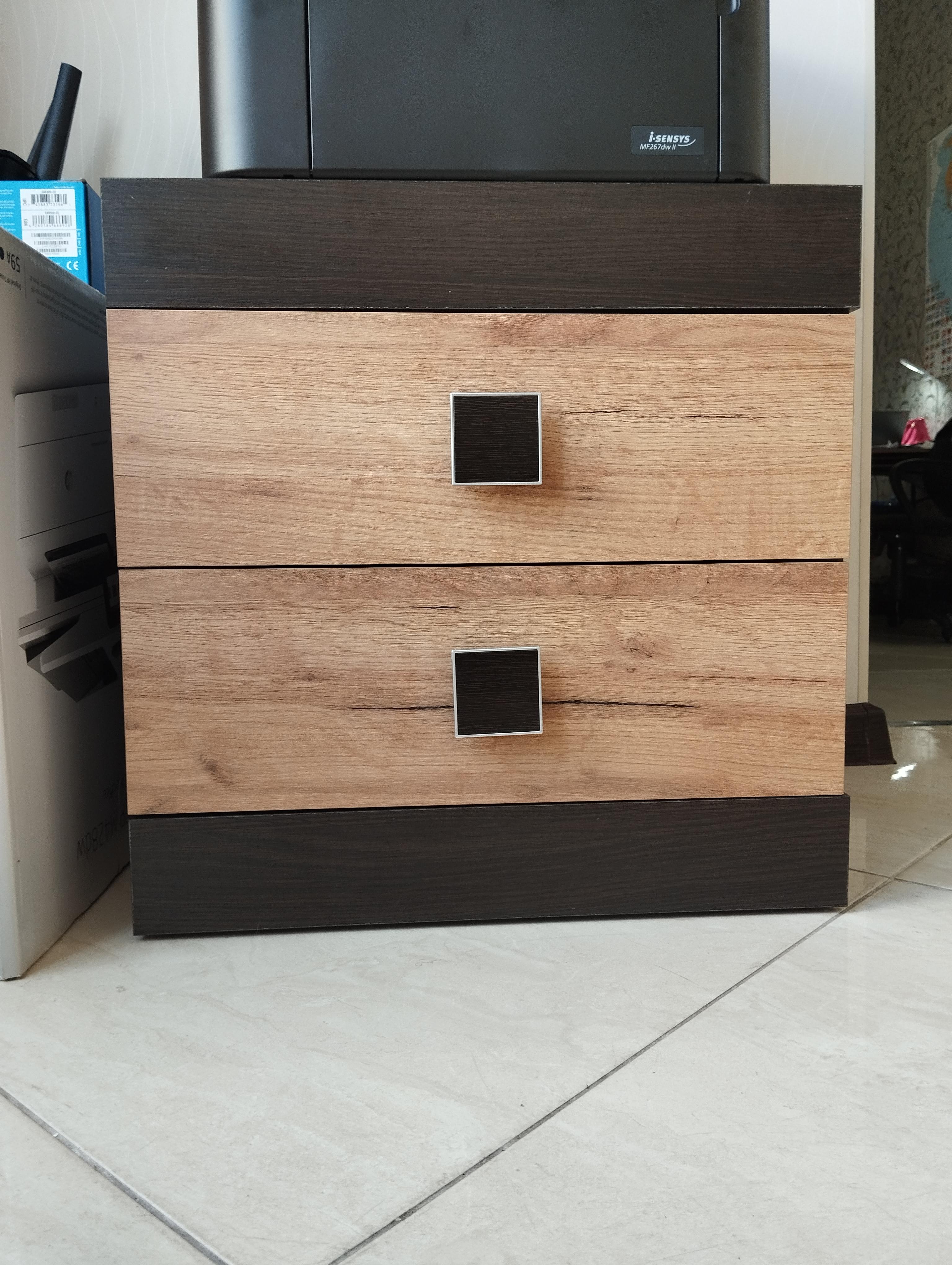 Тумба приліжкова Еверест Соната з 2-ма ящиками Дуб сонома/Білий (EVR-2075) у реальних умовах використання від користувача Ірина.