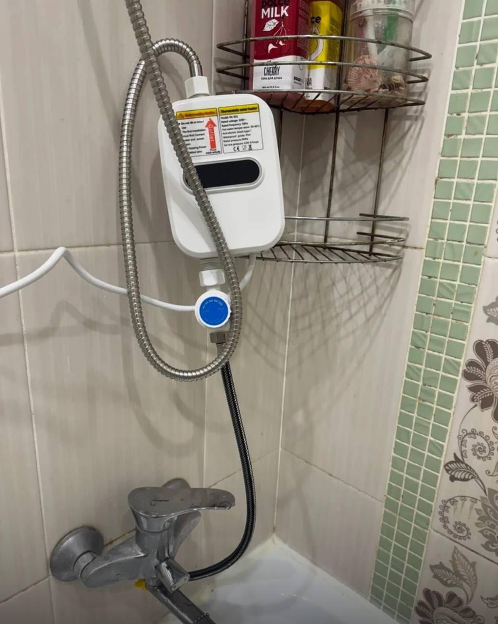 Фото: Водонагрівач-душ термостатичний TEMMAX RX-021 електричний із краном (12414), надіслане покупцем Сева Карпенко Водонагрівач-душ термостатичний TEMMAX RX-021 електричний із краном (12414) у реальних умовах використання від покупця Сева Карпенко.