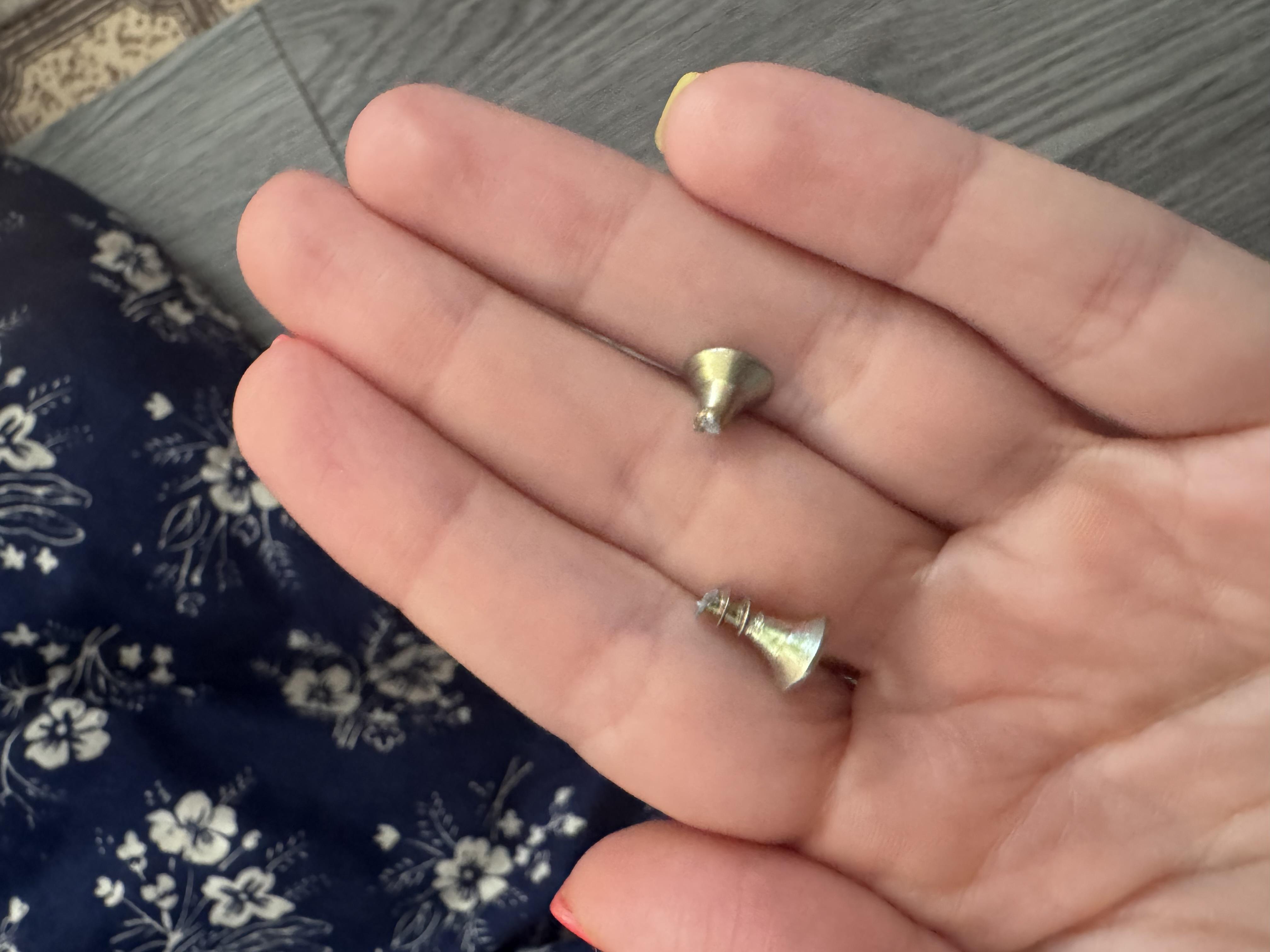 Диван прямой Меблі Прогрес Роксолана бежевый 2000x990x960 мм в реальных условиях использования от пользователя Валерія.