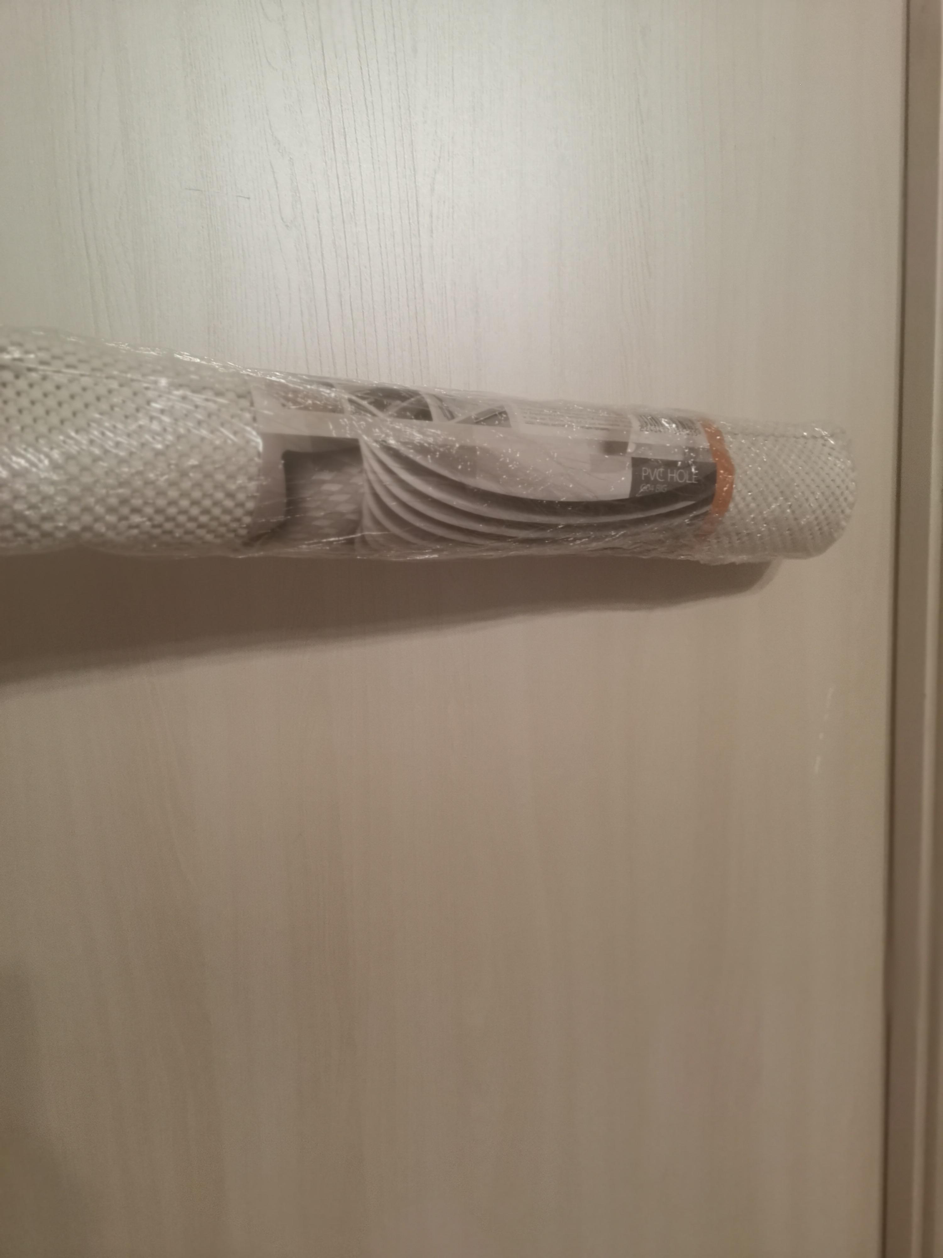 Килимок Flamberg багатофункціональний 150х50 см PVC Hole у реальних умовах використання від користувача Iван.