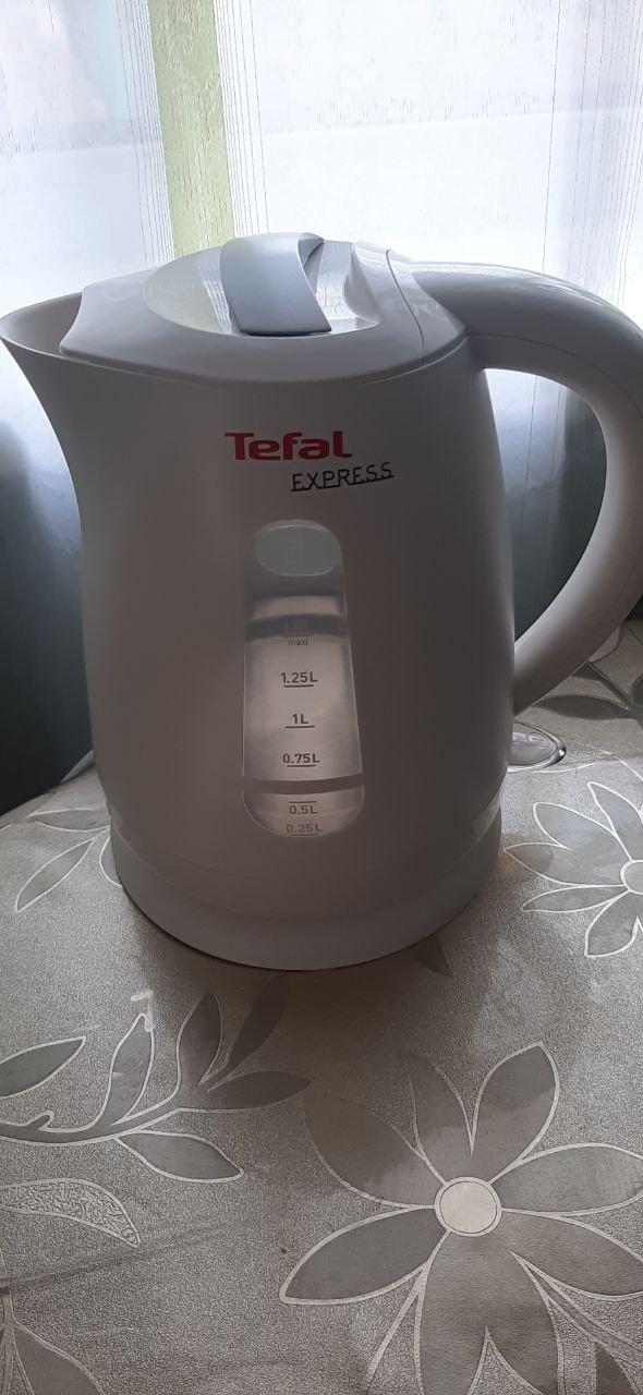 Електрочайник Tefal KO299130 у реальних умовах використання від користувача Неля Димитренко.