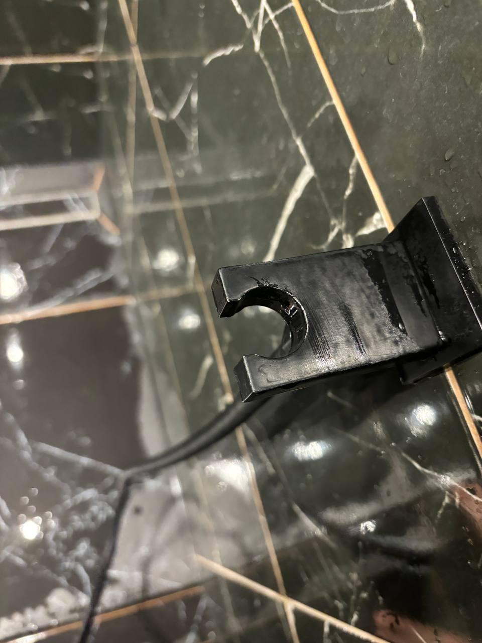 Змішувач для душу Perla SMART Чорний (PSS7704B) у реальних умовах використання від користувача Яна.