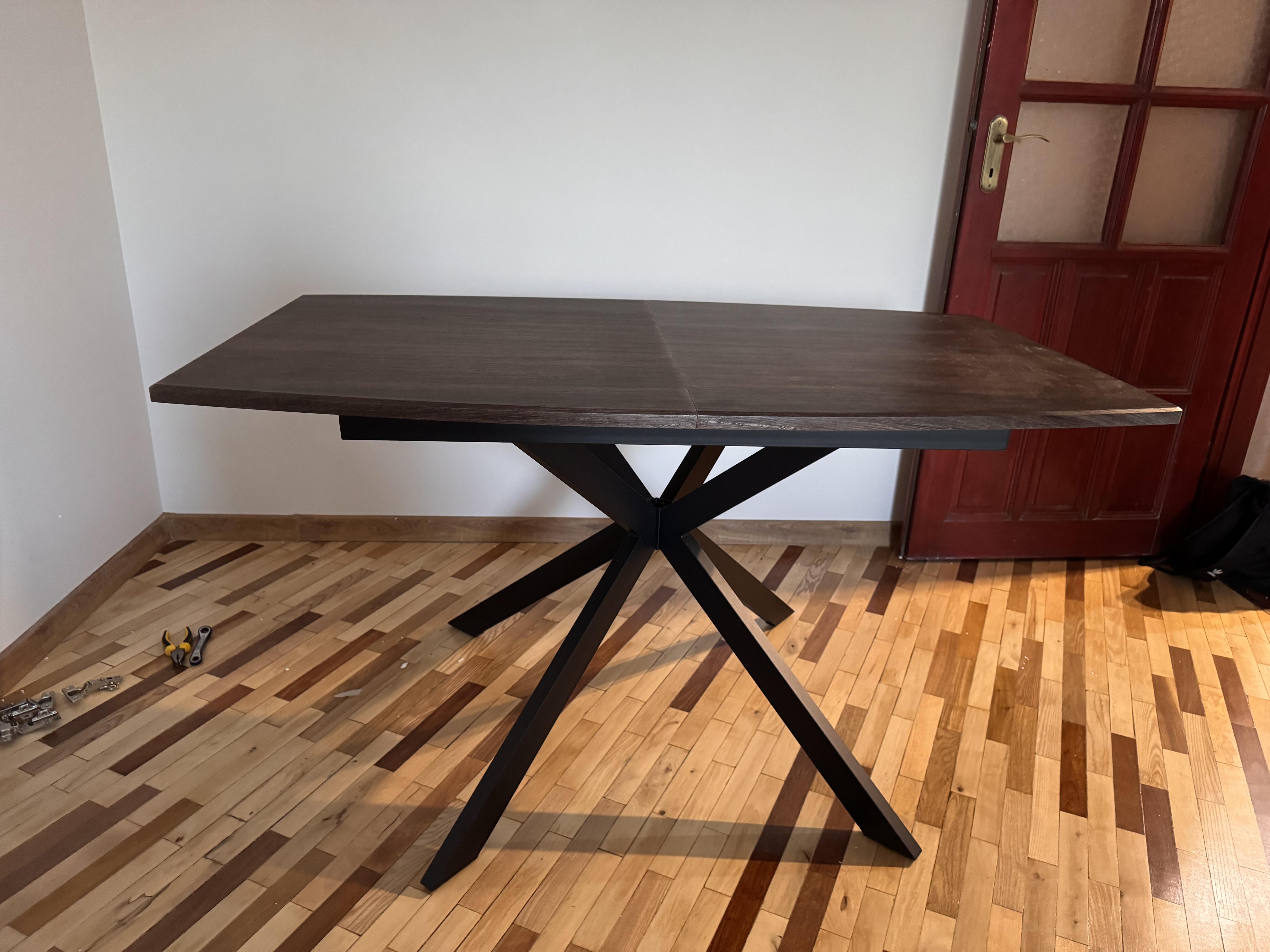 Стол обеденный Мікс Меблі Ричард чёрный/орех в реальных условиях использования от покупателя Юлія.