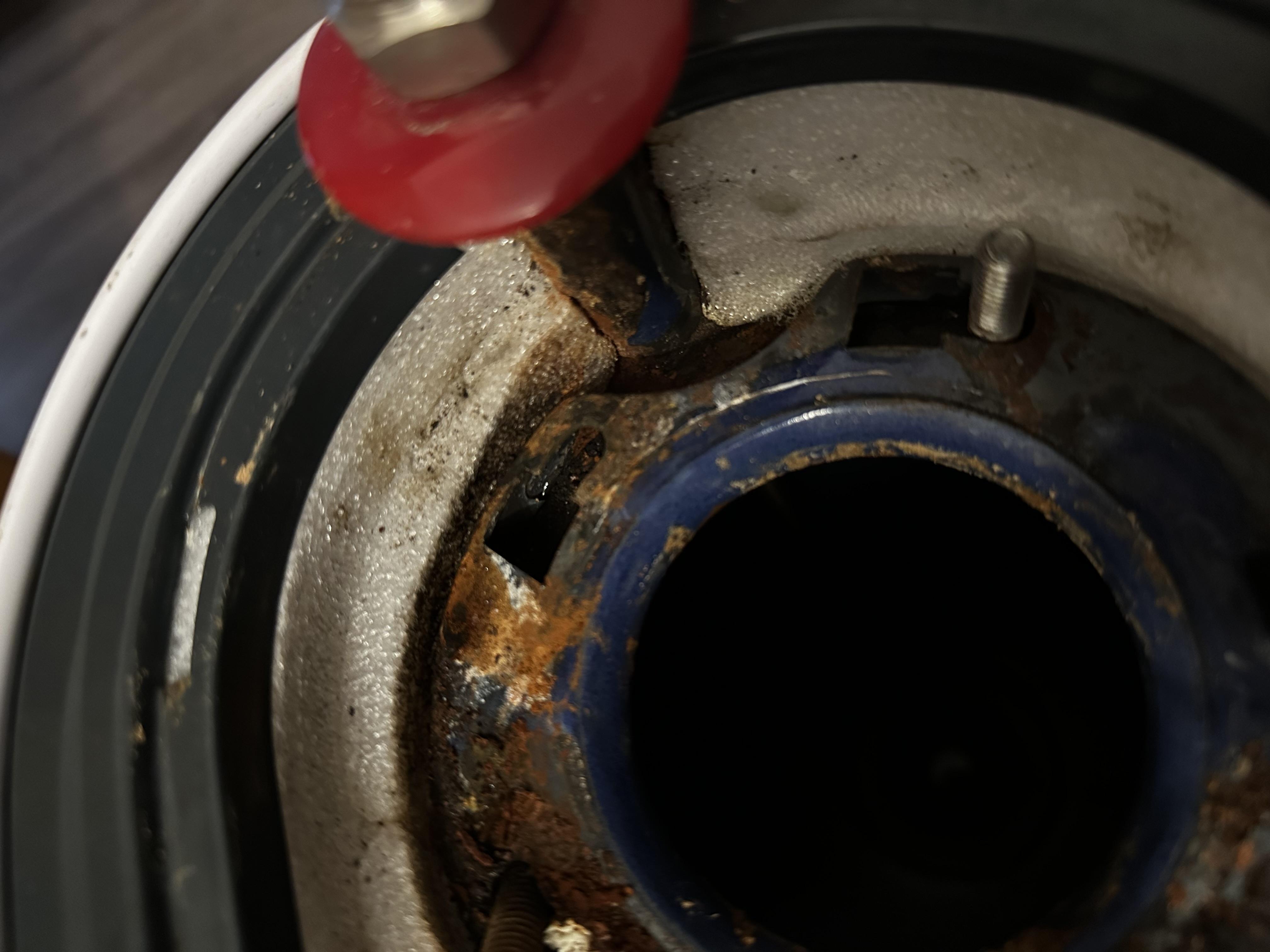 Фото: Бойлер Electrolux EWH 50 Maximus WiFi, отправлено пользователем Олексій Бойлер Electrolux EWH 50 Maximus WiFi в реальных условиях использования от пользователя Олексій.