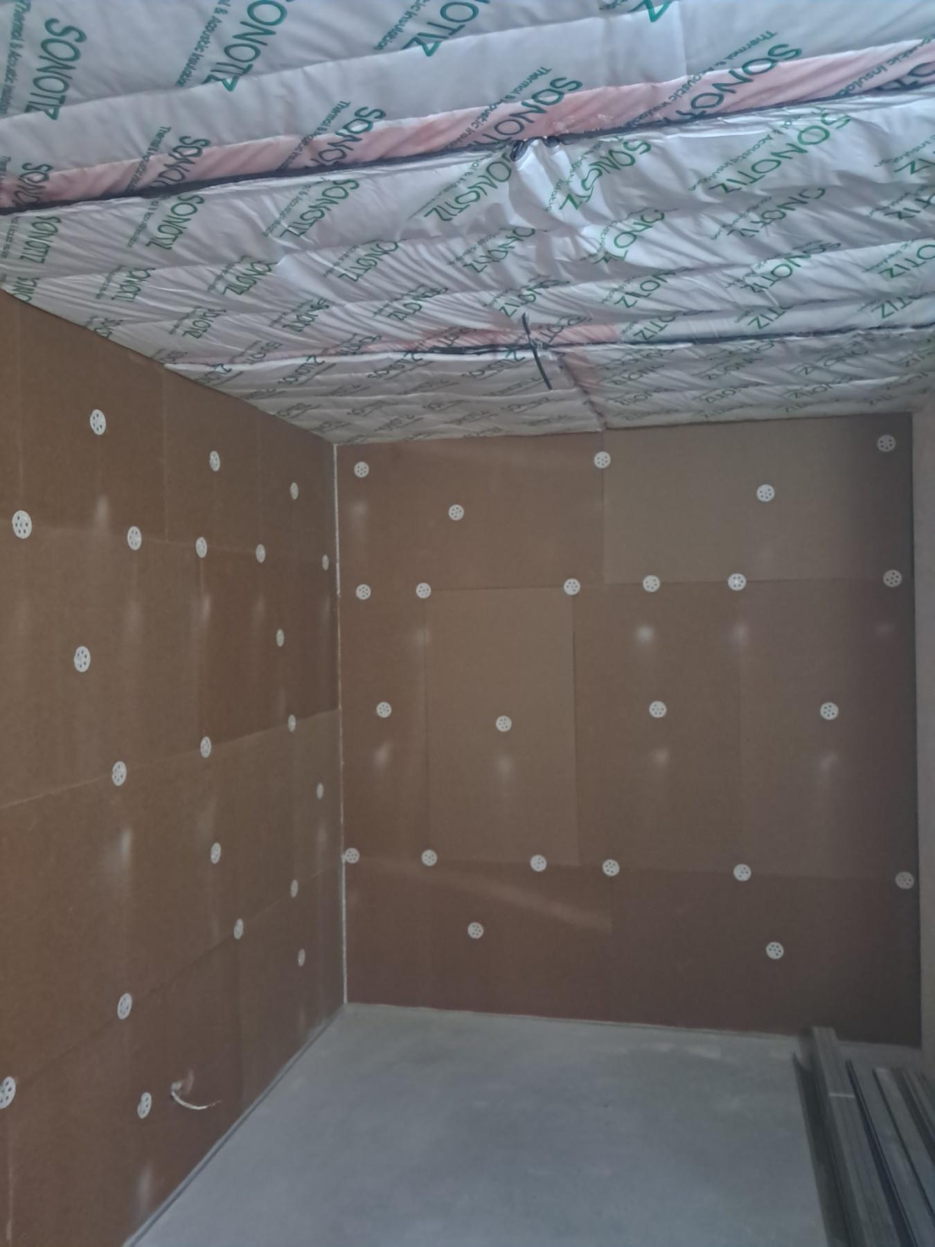 Фото: Термозвукоизол Sonotiz, отправлено пользователем Любомир Термозвукоизол Sonotiz в реальных условиях использования от пользователя Любомир.