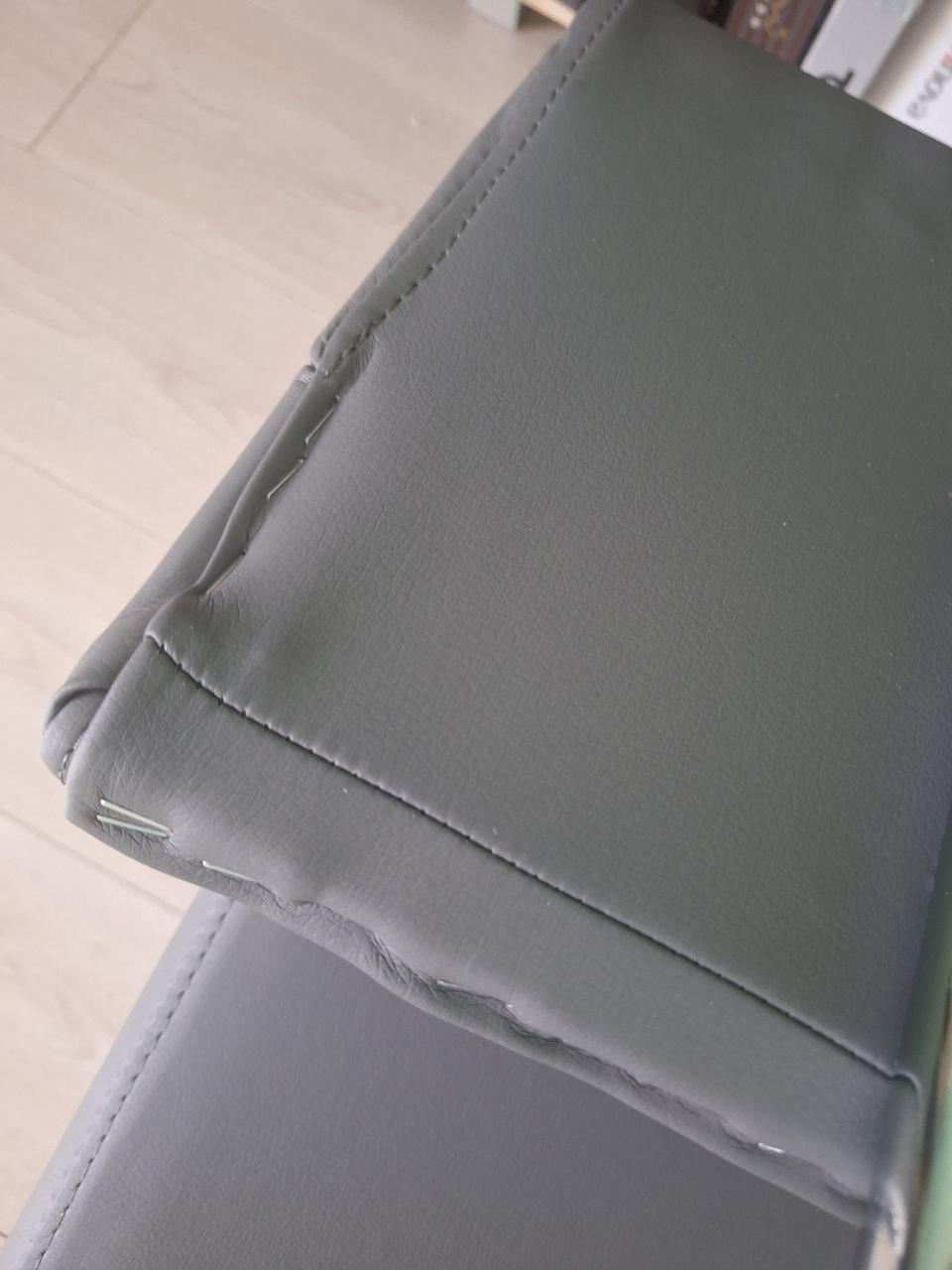 Диван офісний Tobi Sho Доран без підлокітників 1500x540x750 мм шкірзам Шампань (2207) у реальних умовах використання від користувача Анна.