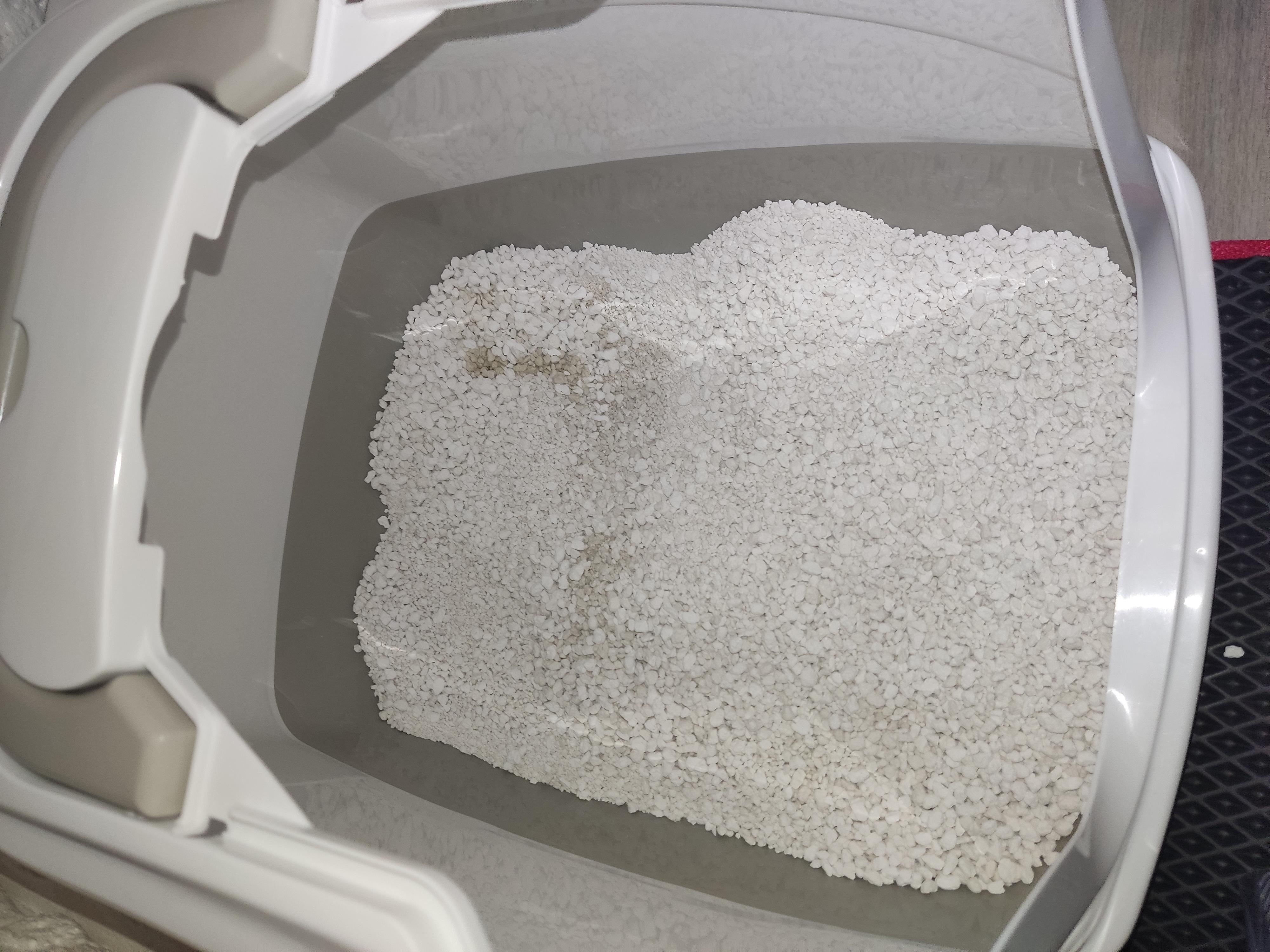 Наповнювач для котячого туалету Catsan Hygiene plus 5 л 9574 у реальних умовах використання від користувача Яна.
