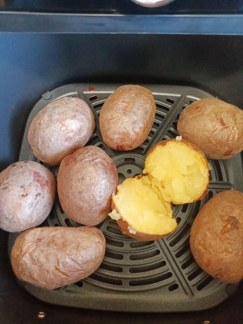 Фото: Мультипечь Tefal Easy Fry Mega EY855D10, отправлено пользователем Ольга Романенко Мультипечь Tefal Easy Fry Mega EY855D10 в реальных условиях использования от пользователя Ольга Романенко.