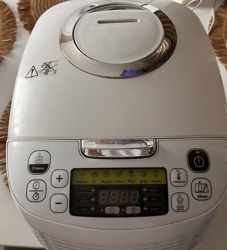 Фото: Мультиварка Tefal EFFECTUAL MC 10C RK745134, отправлено пользователем Юлія Гнатюк Мультиварка Tefal EFFECTUAL MC 10C RK745134 в реальных условиях использования от пользователя Юлія Гнатюк.