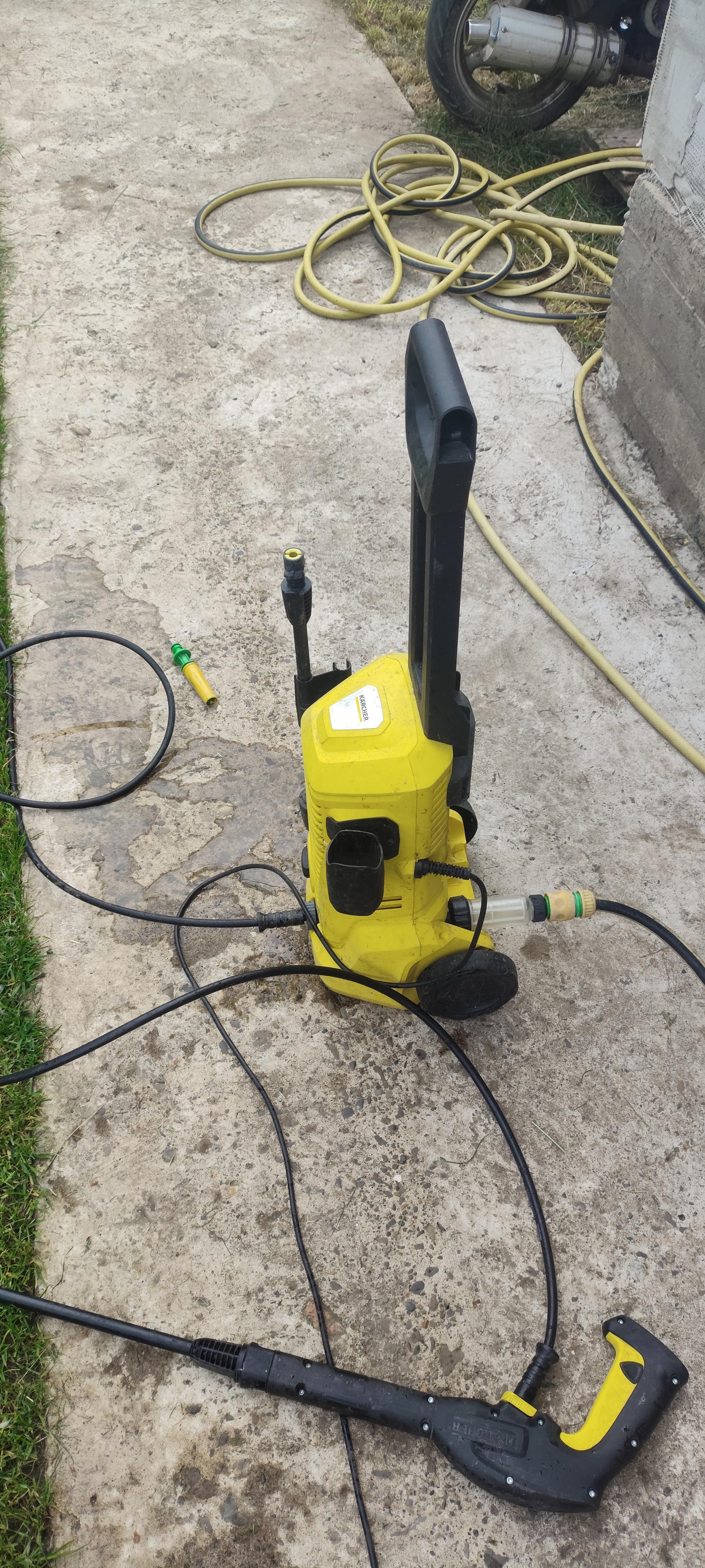 Мінімийка Karcher K 2 Premium Car 1.673-533.0 у реальних умовах використання від користувача Микола.