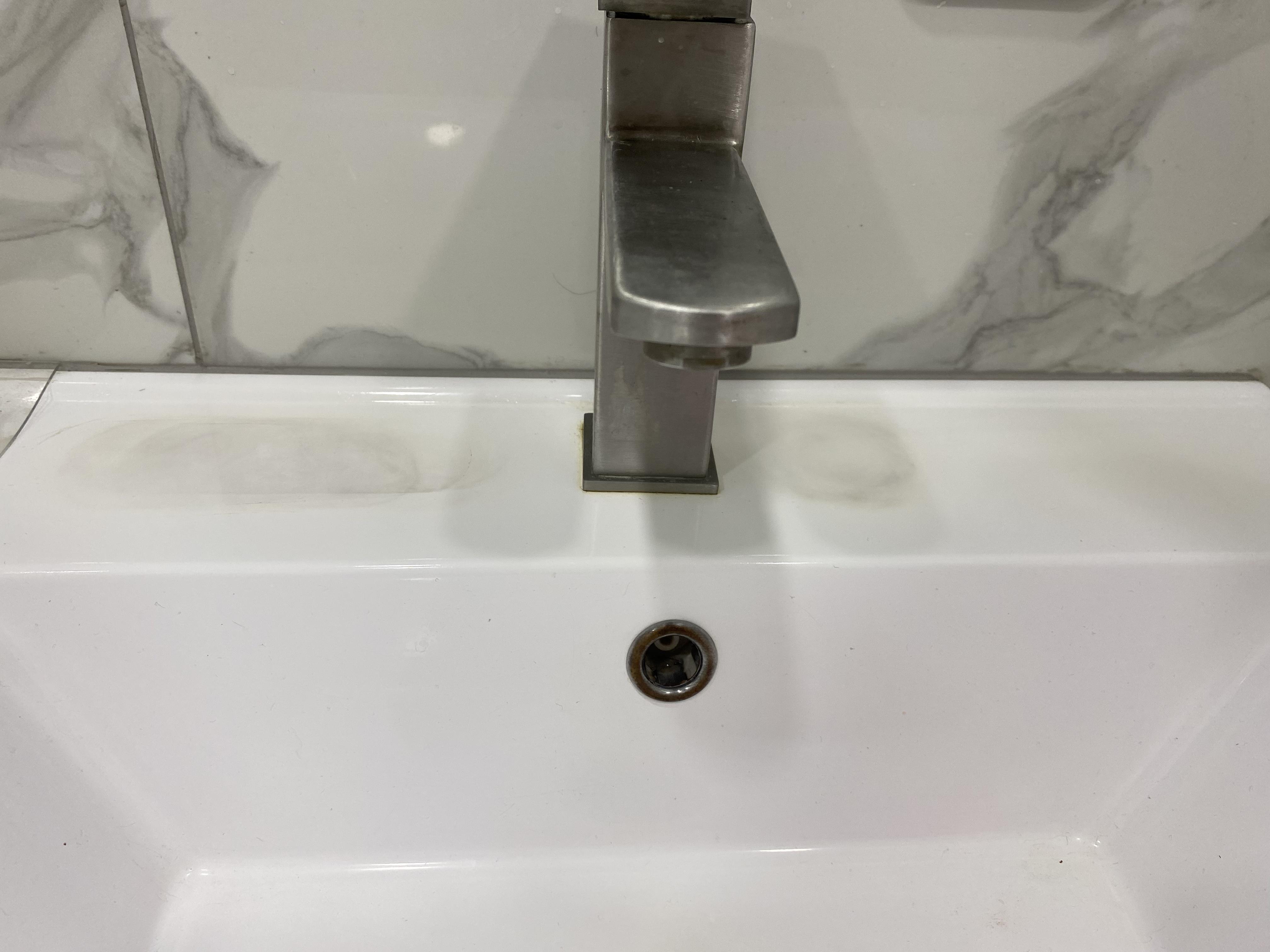 Дозатор для жидкого мыла Trento Pastore 65234 белый мрамор в реальных условиях использования от пользователя Ірина.