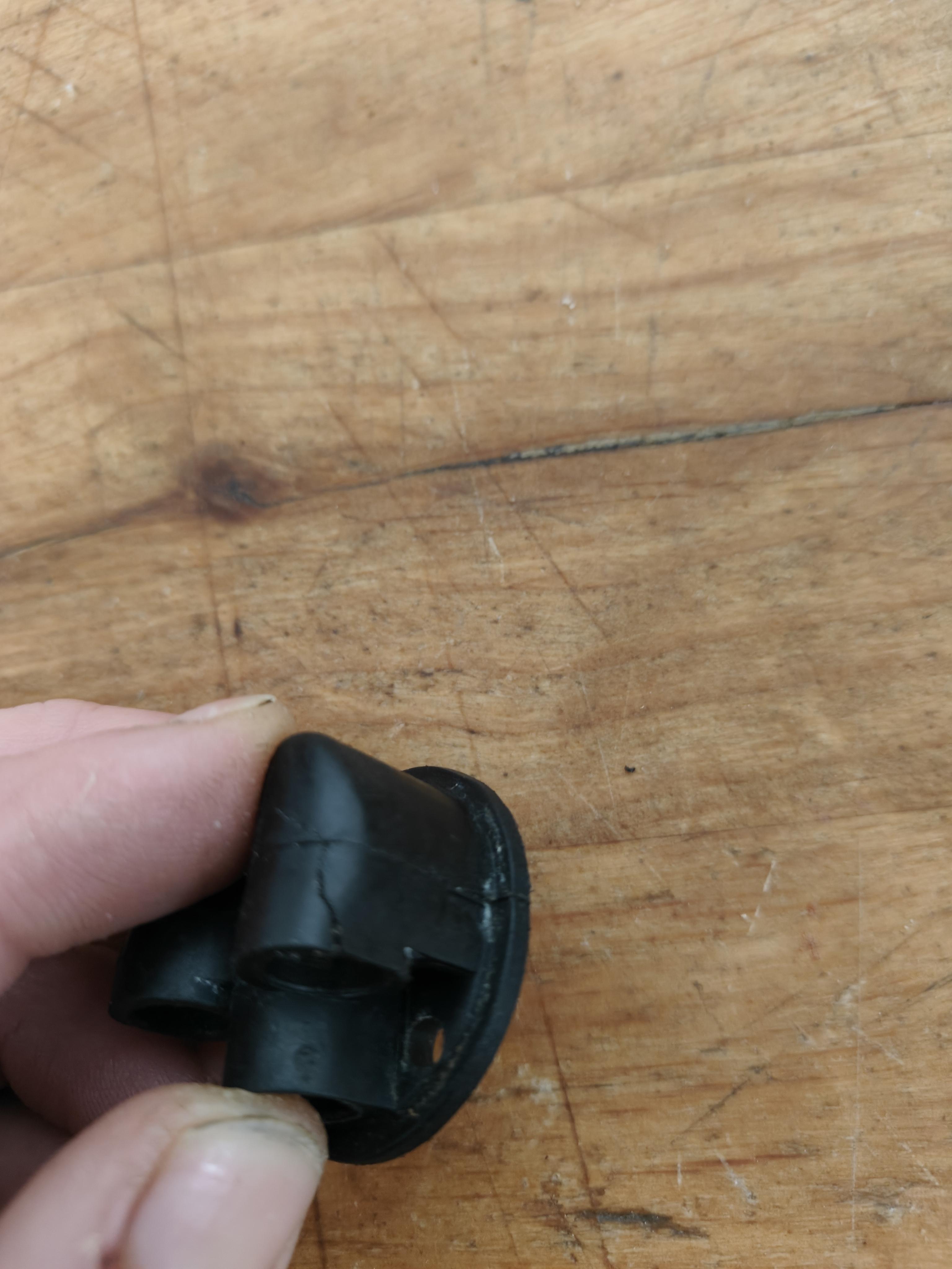 Змішувач для кухні Silver FANK SLUN0724 у реальних умовах використання від покупця Максим.