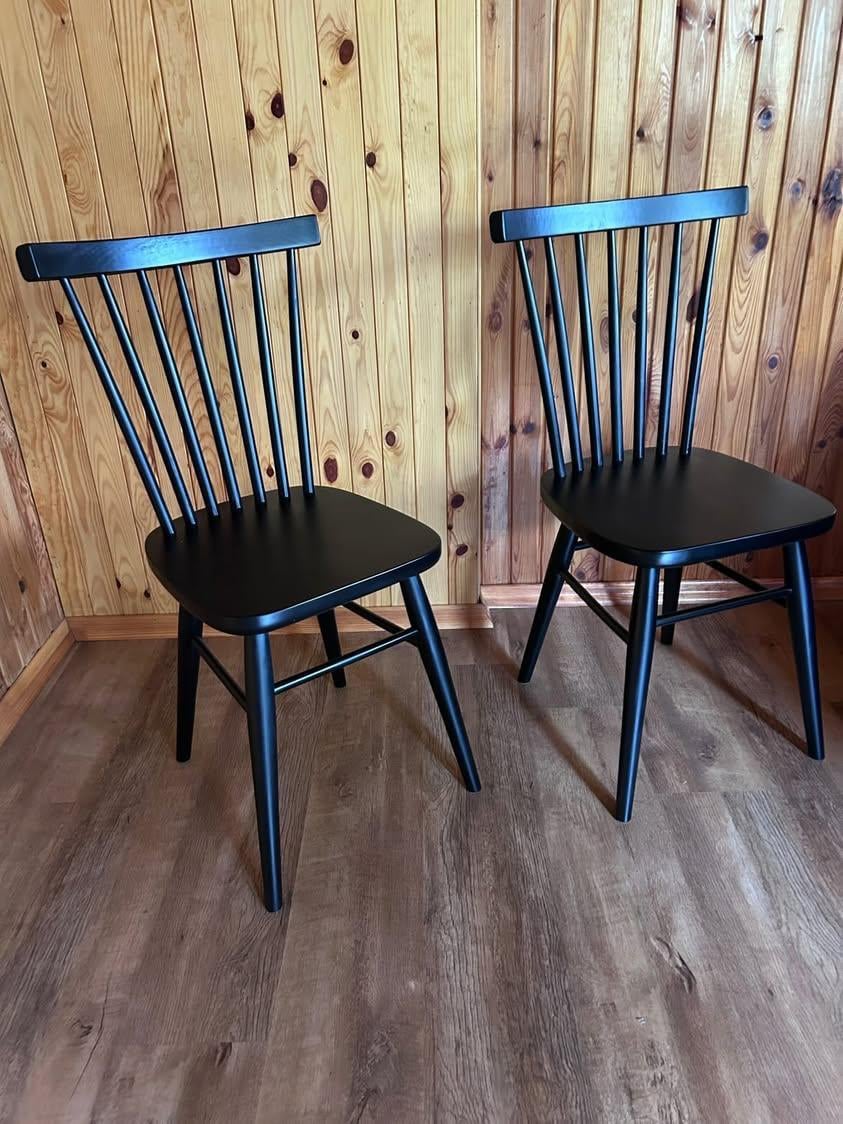 Стілець дерев'яний кухонний дерев'яний шовковистоматовий Чорний (003) у реальних умовах використання від користувача Лілія.