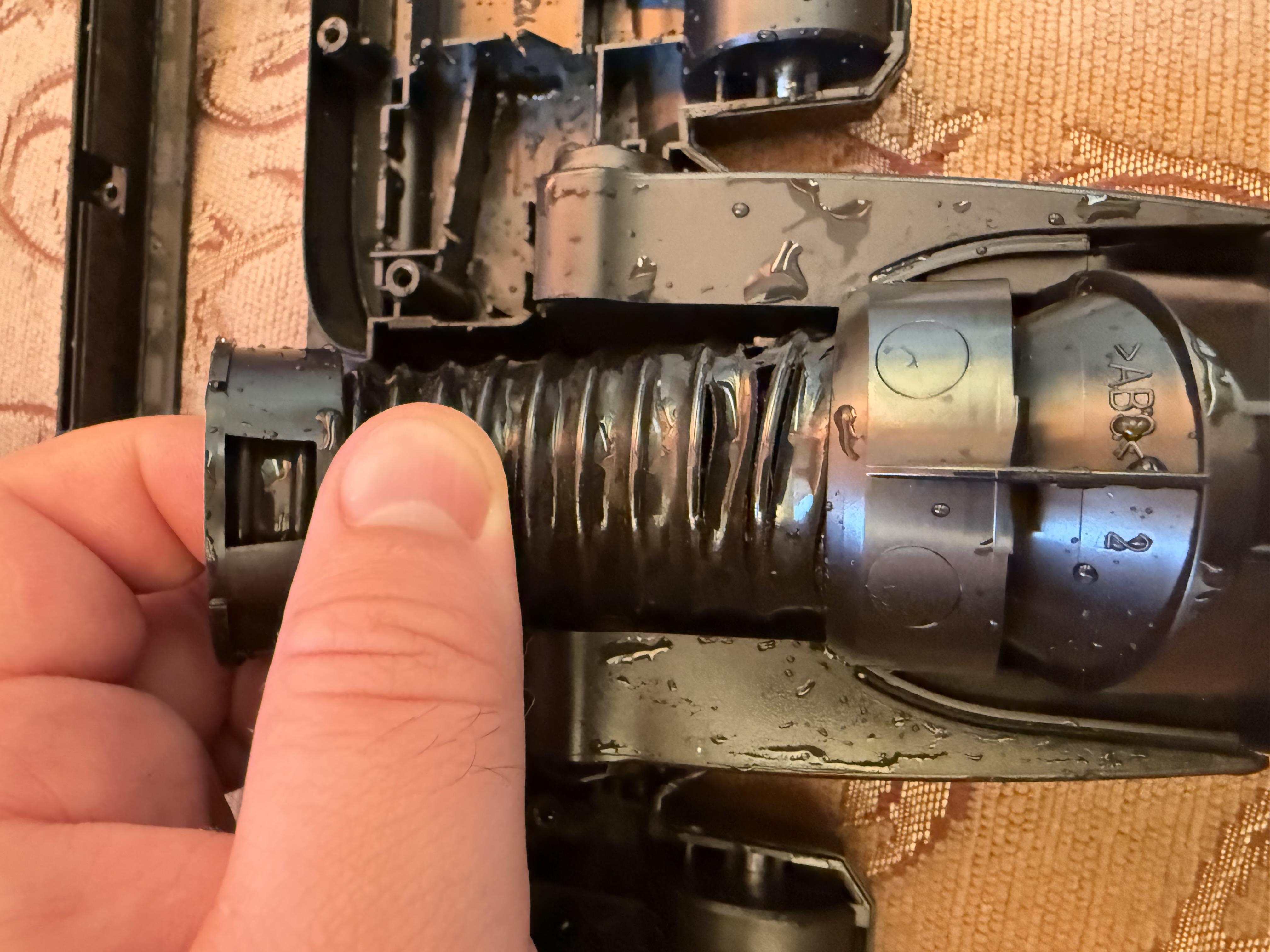 Фото: Пылесос Bosch BBS611LAG black/blue, отправлено пользователем Артур Пылесос Bosch BBS611LAG black/blue в реальных условиях использования от пользователя Артур.