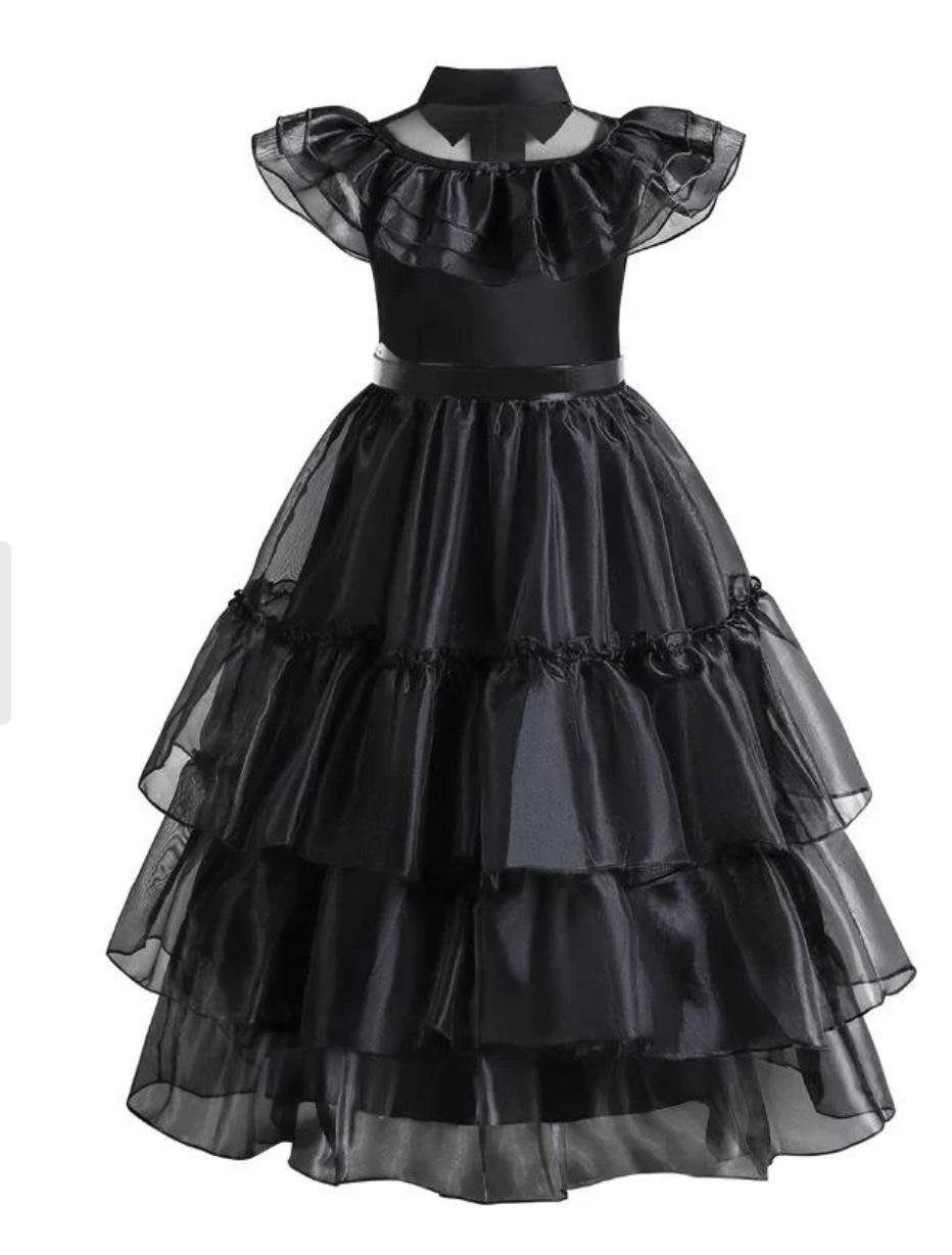 Фото: Платье детское в стиле Венздей пышное нарядное для девочки 7 лет 140 см Черный (11123350900), отправлено покупателем Мария Кулишова Платье детское в стиле Венздей пышное нарядное для девочки 7 лет 140 см Черный (11123350900) в реальных условиях использования от покупателя Мария Кулишова.